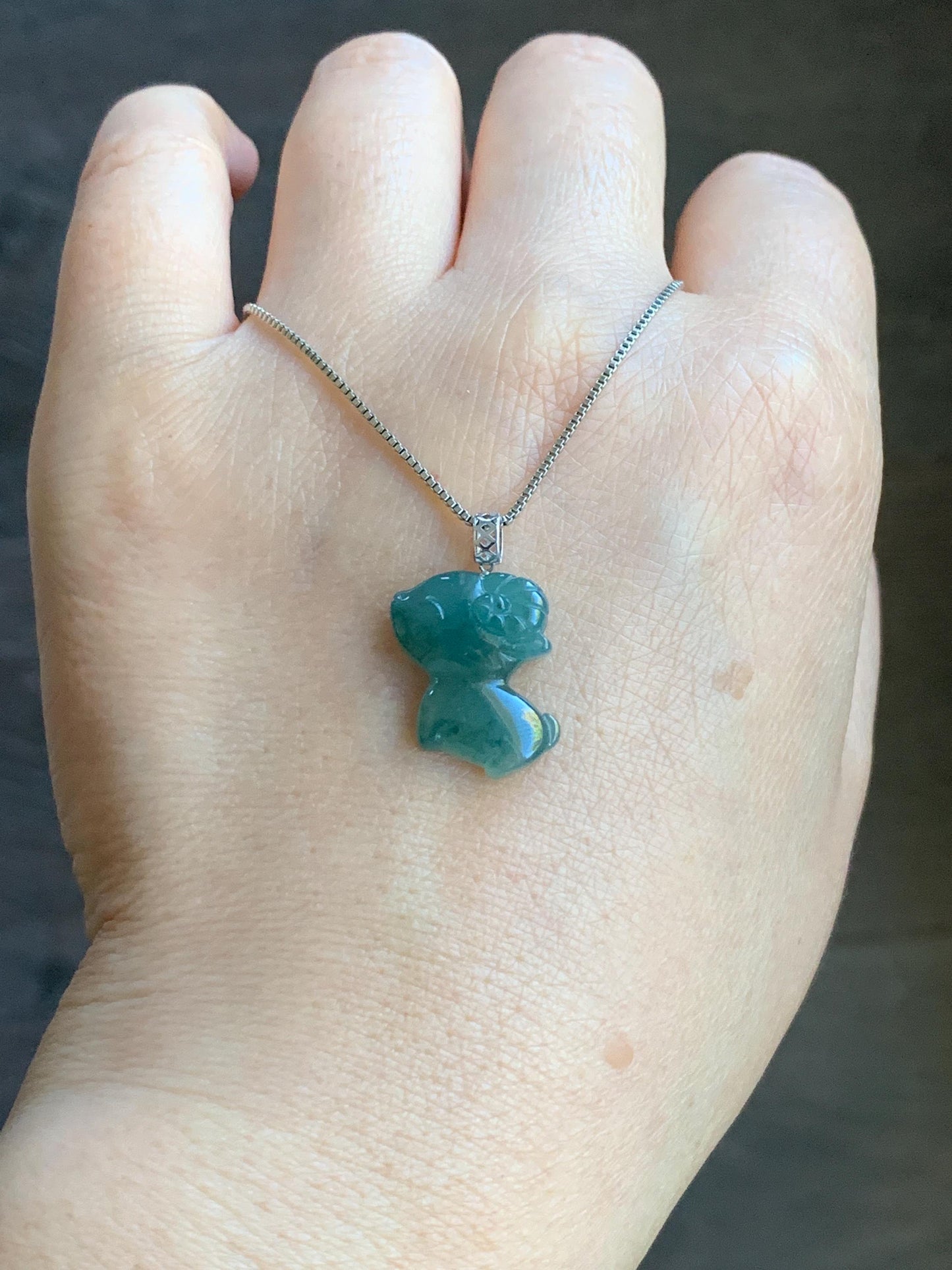 Natural Guatemalan Icy Translucent Gelatinous Teal Green Jadeite Baby Sheep Ram Pendant 18K White Gold 2g 天然冰胶危蓝绿翡翠小羊镶嵌吊坠 XDW72A