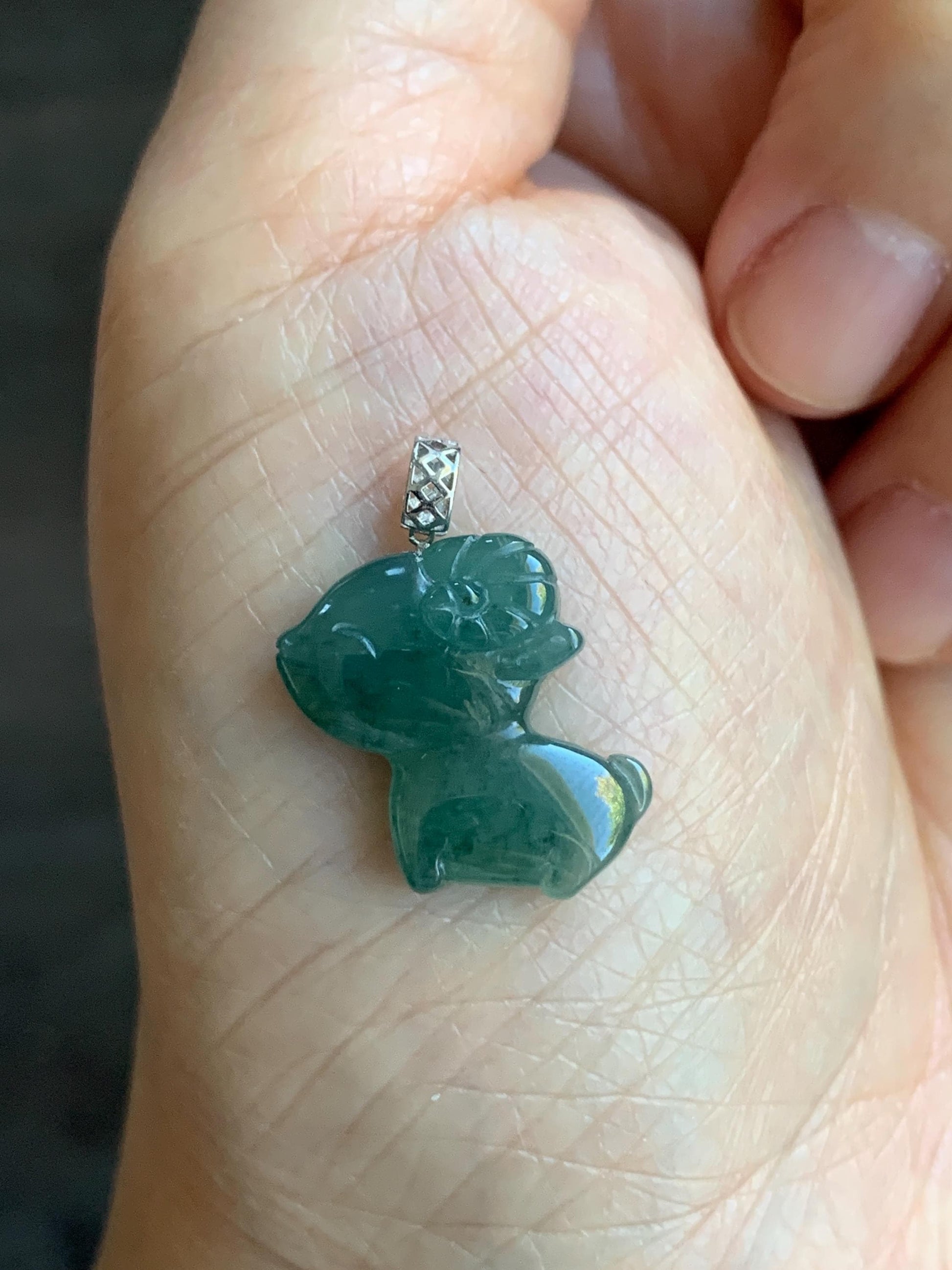 Natural Guatemalan Icy Translucent Gelatinous Teal Green Jadeite Baby Sheep Ram Pendant 18K White Gold 2g 天然冰胶危蓝绿翡翠小羊镶嵌吊坠 XDW72A