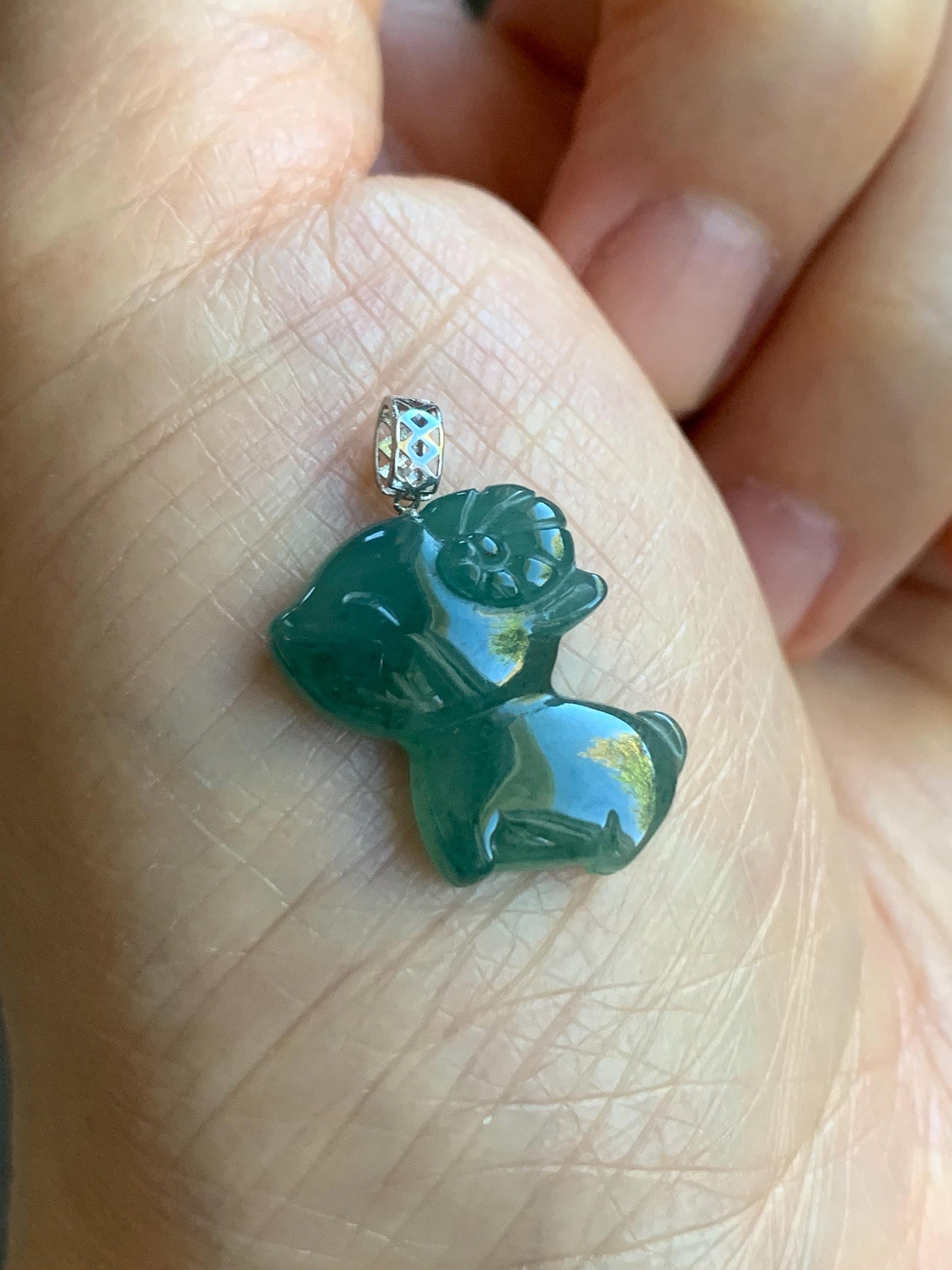 Natural Guatemalan Icy Translucent Gelatinous Teal Green Jadeite Baby Sheep Ram Pendant 18K White Gold 2g 天然冰胶危蓝绿翡翠小羊镶嵌吊坠 XDW72A