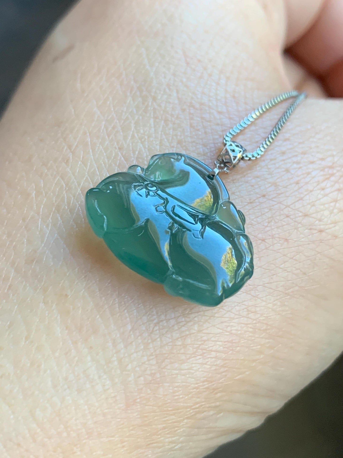 Natural Guatemalan Icy Translucent Gelatinous Teal Green Jadeite Baby Tang Horse Pendant 18K White Gold 3g 天然冰胶危蓝绿翡翠小唐马镶嵌吊坠 XDW72C