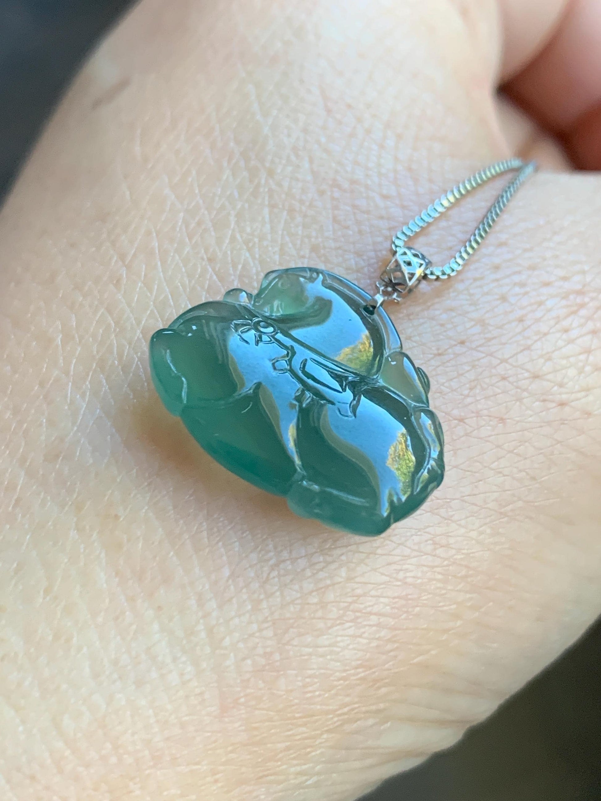 Natural Guatemalan Icy Translucent Gelatinous Teal Green Jadeite Baby Tang Horse Pendant 18K White Gold 3g 天然冰胶危蓝绿翡翠小唐马镶嵌吊坠 XDW72C