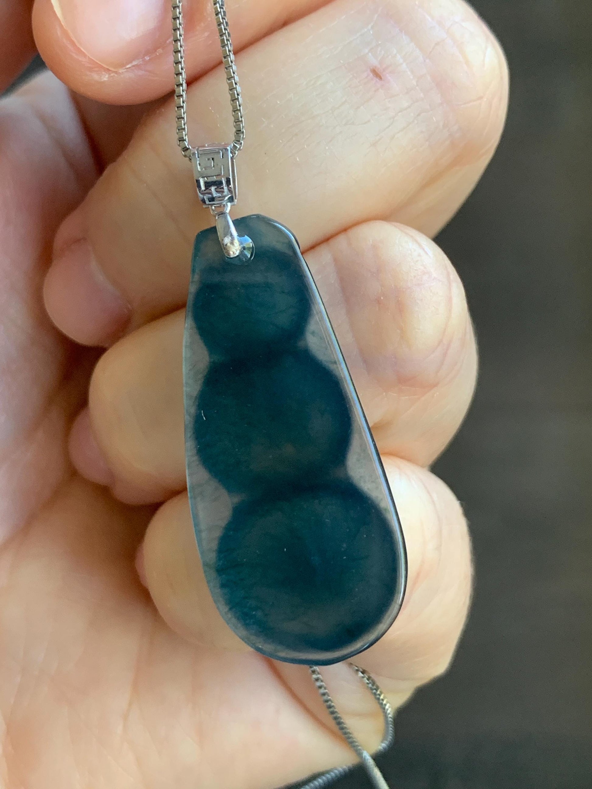 Large Natural Guatemalan Icy Translucent Dark Teal Blue Jadeite Large Peapod Pendant 18K White Gold 5g 天然冰危深蓝翡翠福豆镶嵌吊坠 SLD67A