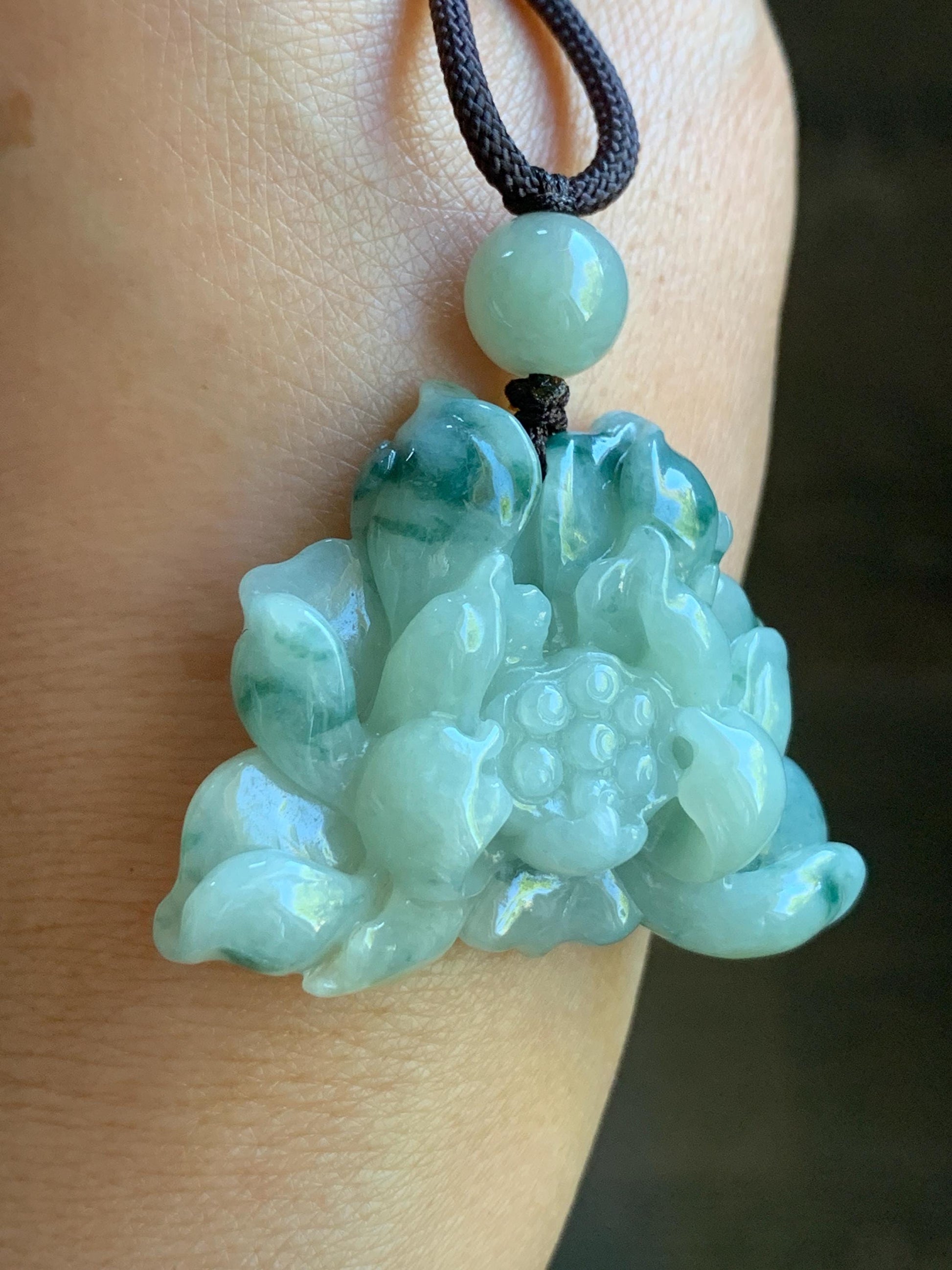 Natural Burmese Translucent Yellow & Green Marbling Tricolored Jadeite Carved Lotus Flower Rope Necklace Adjustable 30” 25g 天然缅甸糯种三彩翡翠莲花吊坠项链
