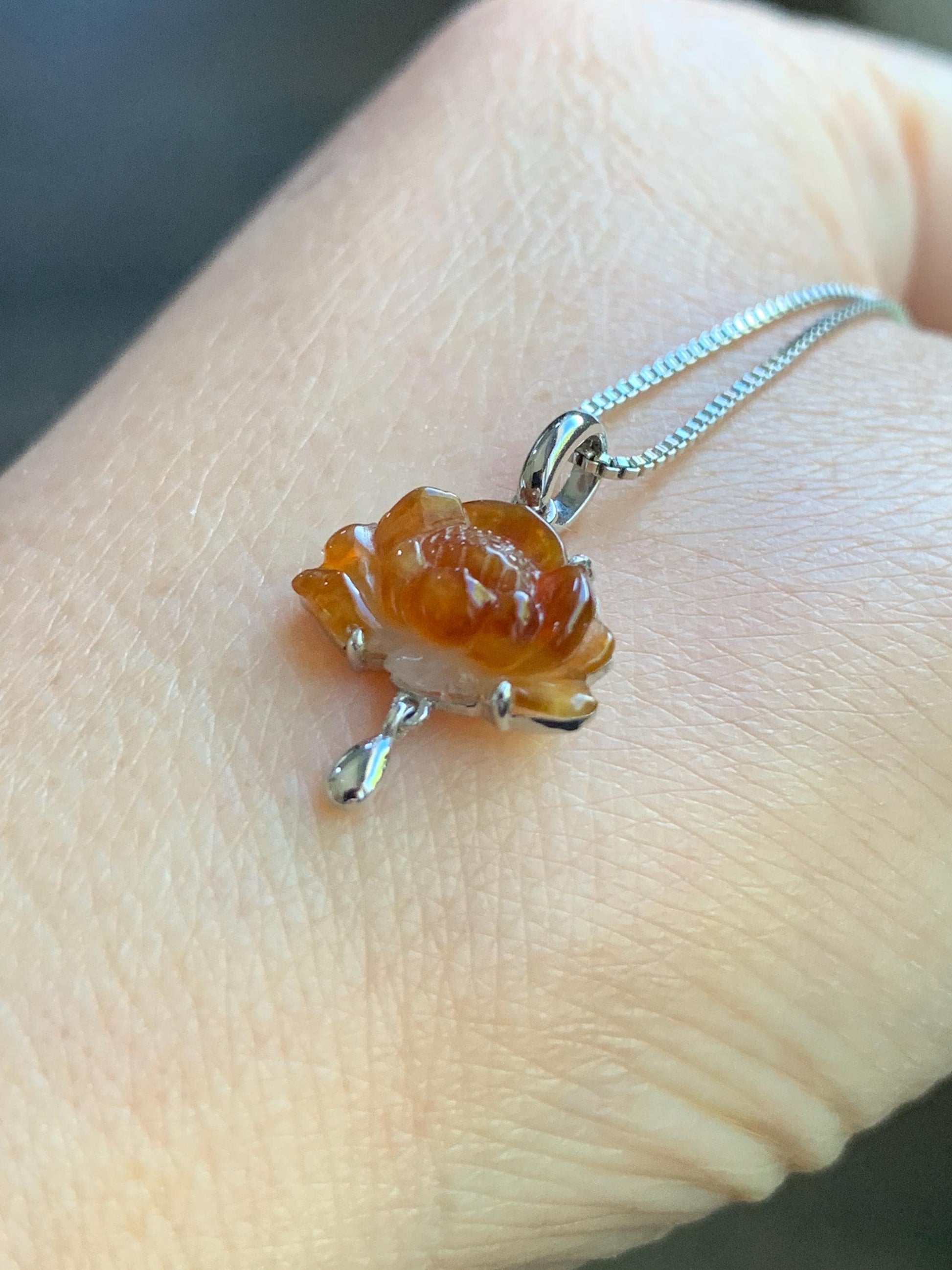 Certified Natural Burmese Icy Translucent Rich Cognac Jadeite Carved Lotus Flower Petite Pendant 18K White Gold 1g 天然缅甸冰红翡翠莲花镶嵌吊坠 3030