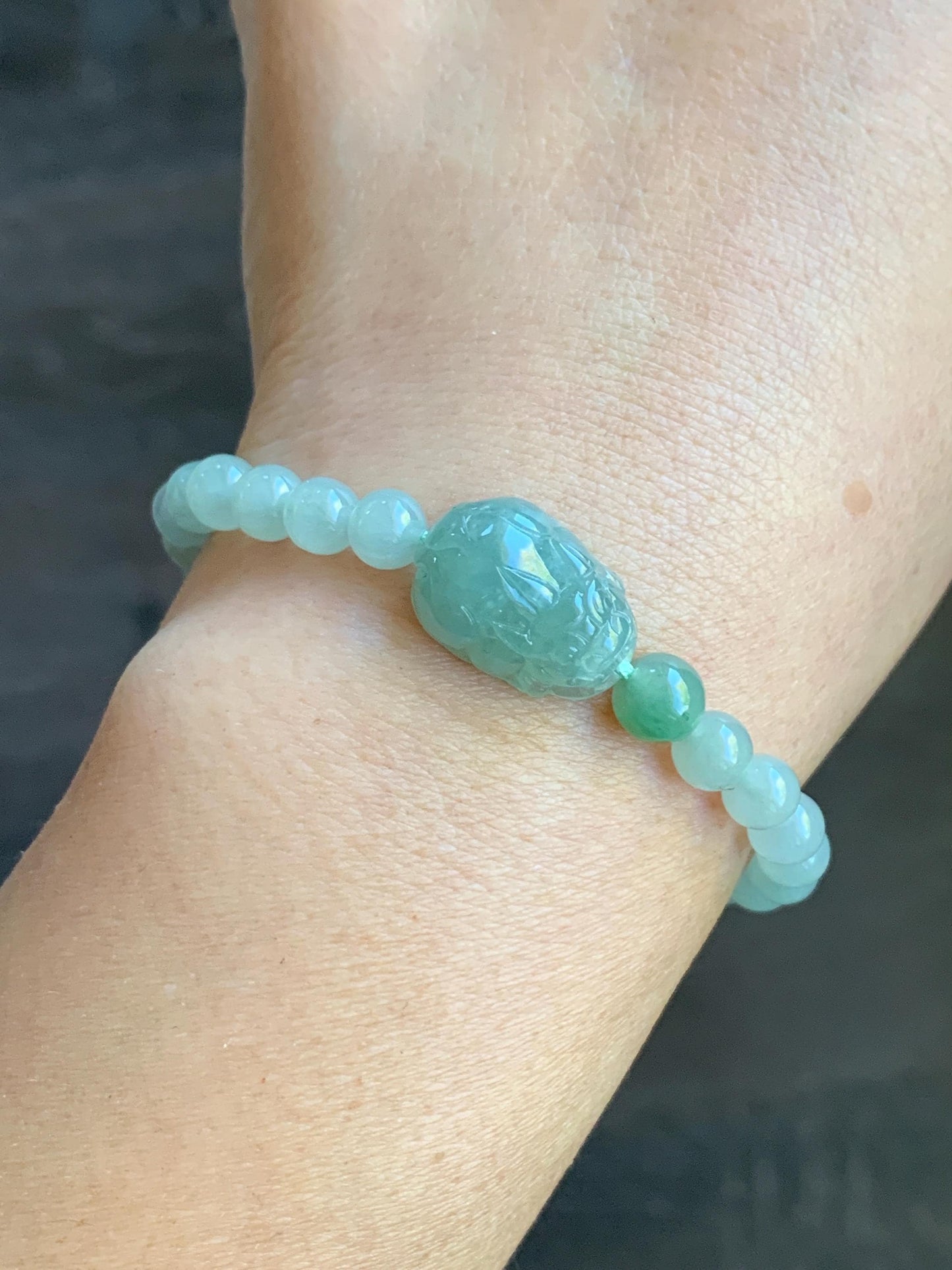 Natural Burmese Icy Translucent Gelatinous Light Green Jadeite Carved Pixiu Beaded Bracelet 6mm 7” 14g 天然缅甸冰胶淡绿翡翠珠貔貅手串