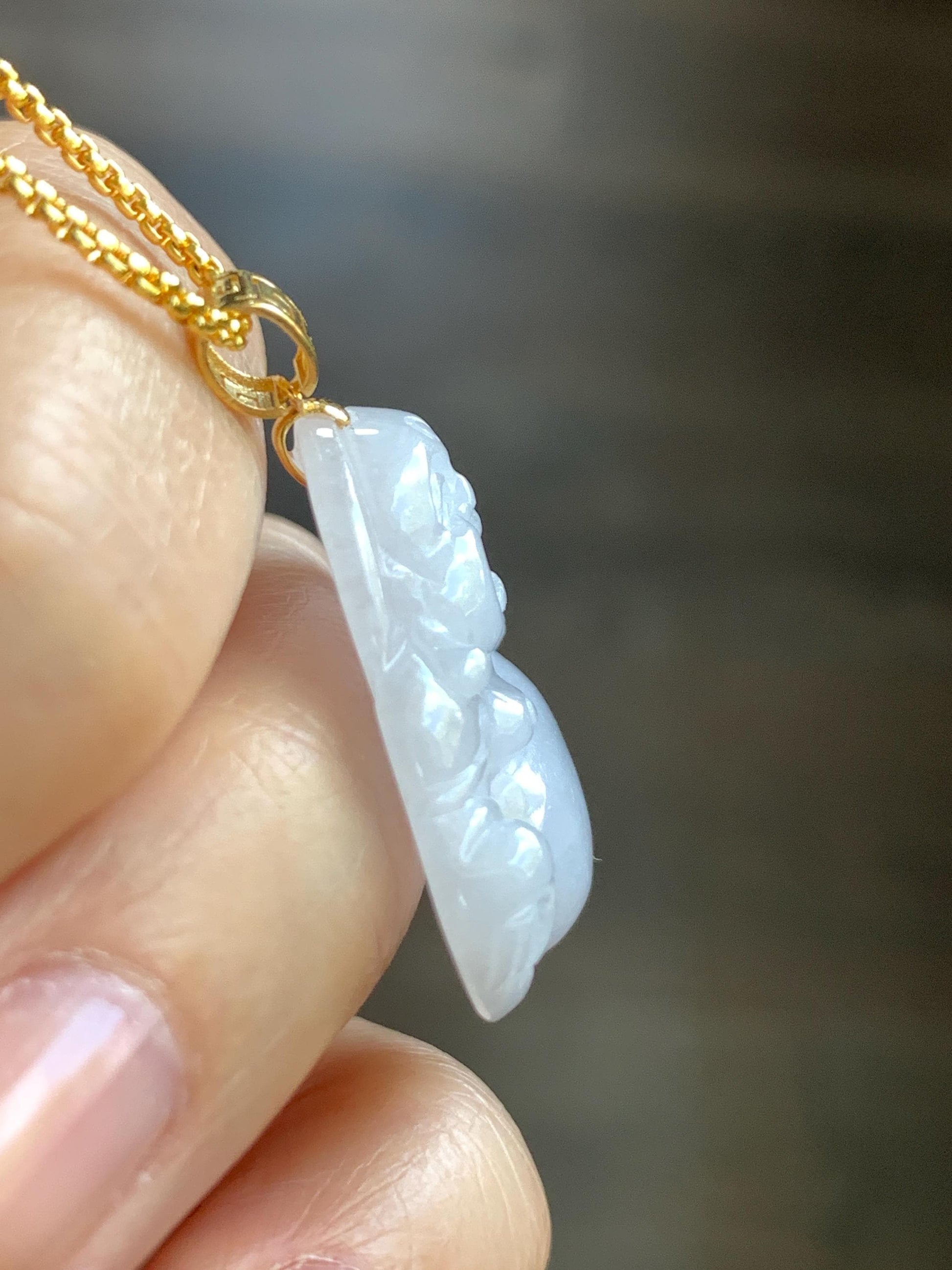 Natural Burmese Icy Translucent White Jadeite Carved Buddha Pendant 18K Yellow Gold Bail 5g 天然缅甸细糯白冰紫底翡翠佛公镶嵌吊坠 B