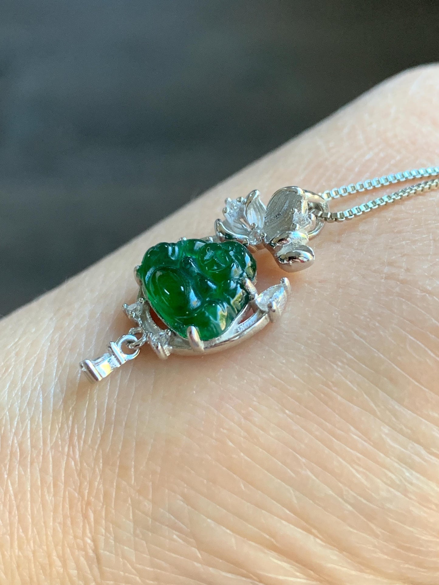 Petite Natural Guatemalan Icy Translucent Vibrant Green Jadeite Carved Buddha Pendant Sterling Silver 天然冰危绿翡翠佛公镶嵌吊坠 LFG910