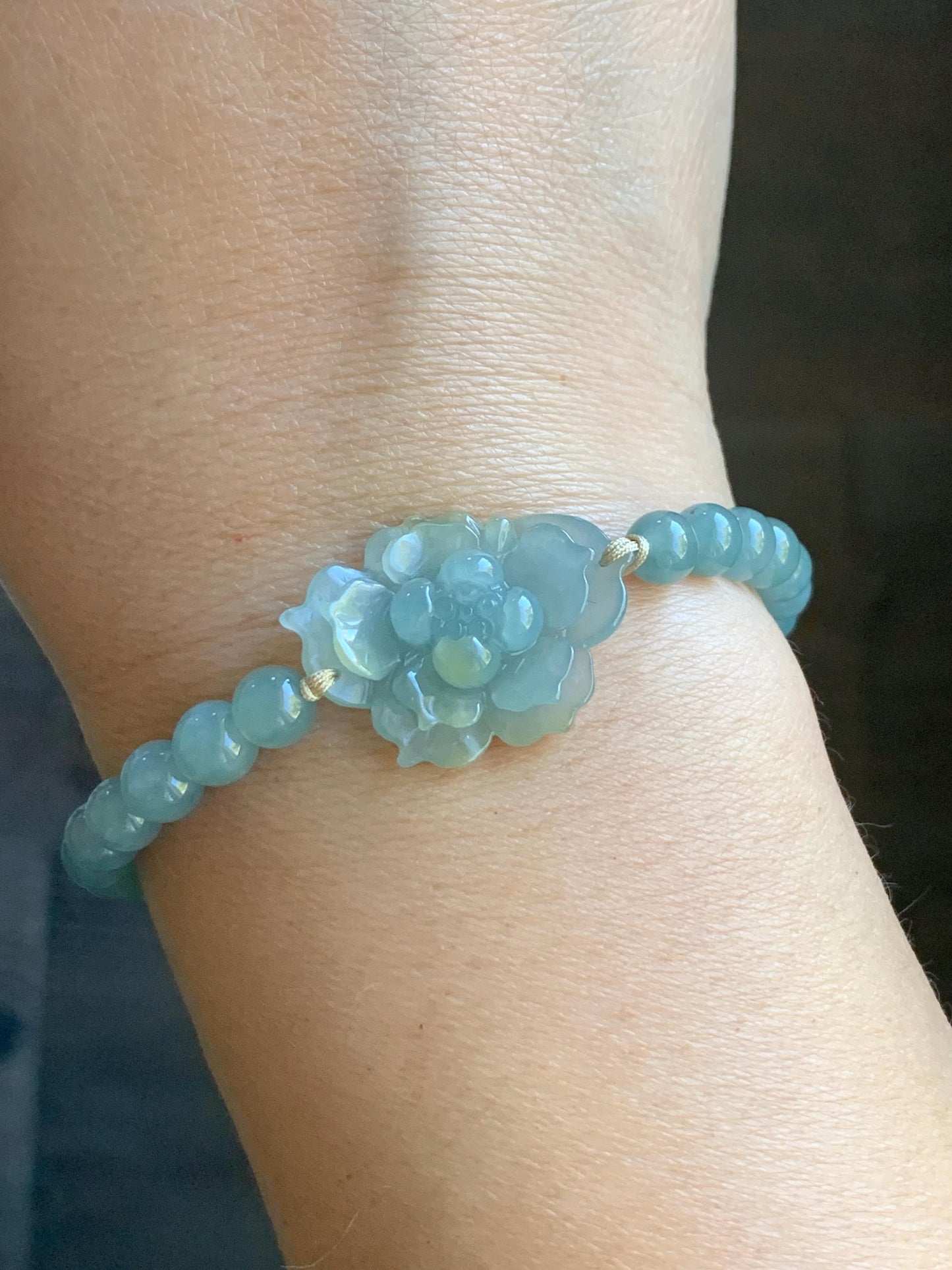 Natural Guatemalan Icy Translucent Gelatinous Light Dusty Blue Yellow Marbled Jadeite Lotus Flower Beaded Bracelet 6.75” 天然冰危淡蓝加黄翡翠莲花淡蓝珠手串