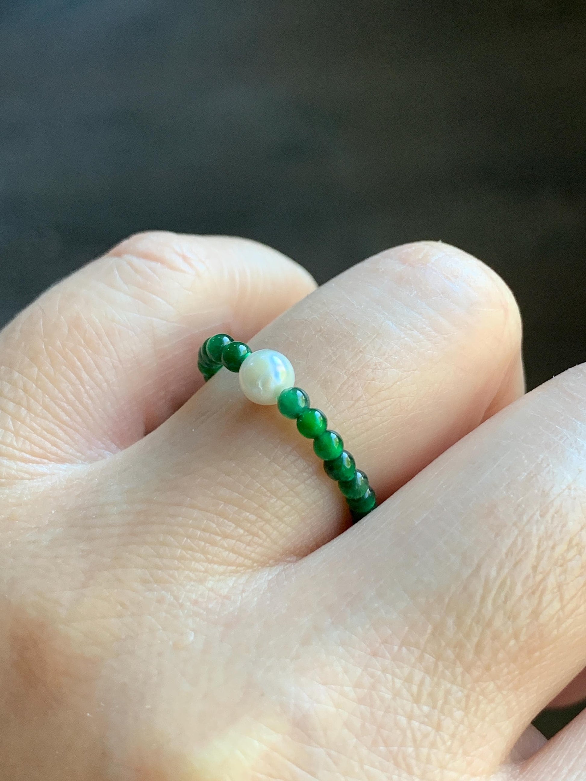 Natural Guatemalan Icy Translucent Vibrant Green Jadeite Petite Beads Natural Akoya Pearl Beaded Band Ring Size 8.5 US 天然冰危绿翡翠小珠天然日本海水珍珠戒圈