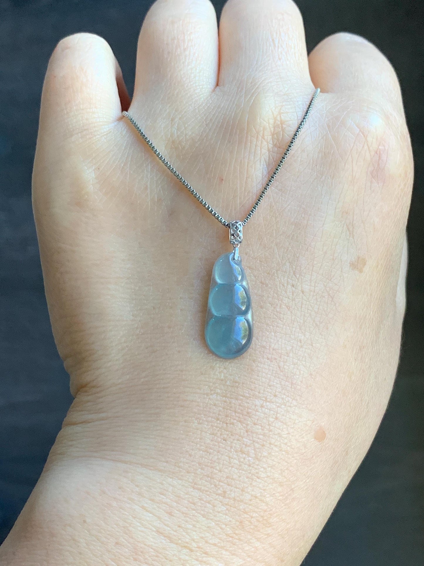 Petite Natural Guatemalan Icy Highly Translucent Gelatinous Light Blue Jadeite Carved Peapod Pendant 18K White Gold 天然冰危浅蓝起光翡翠福豆镶嵌吊坠 XDD712B