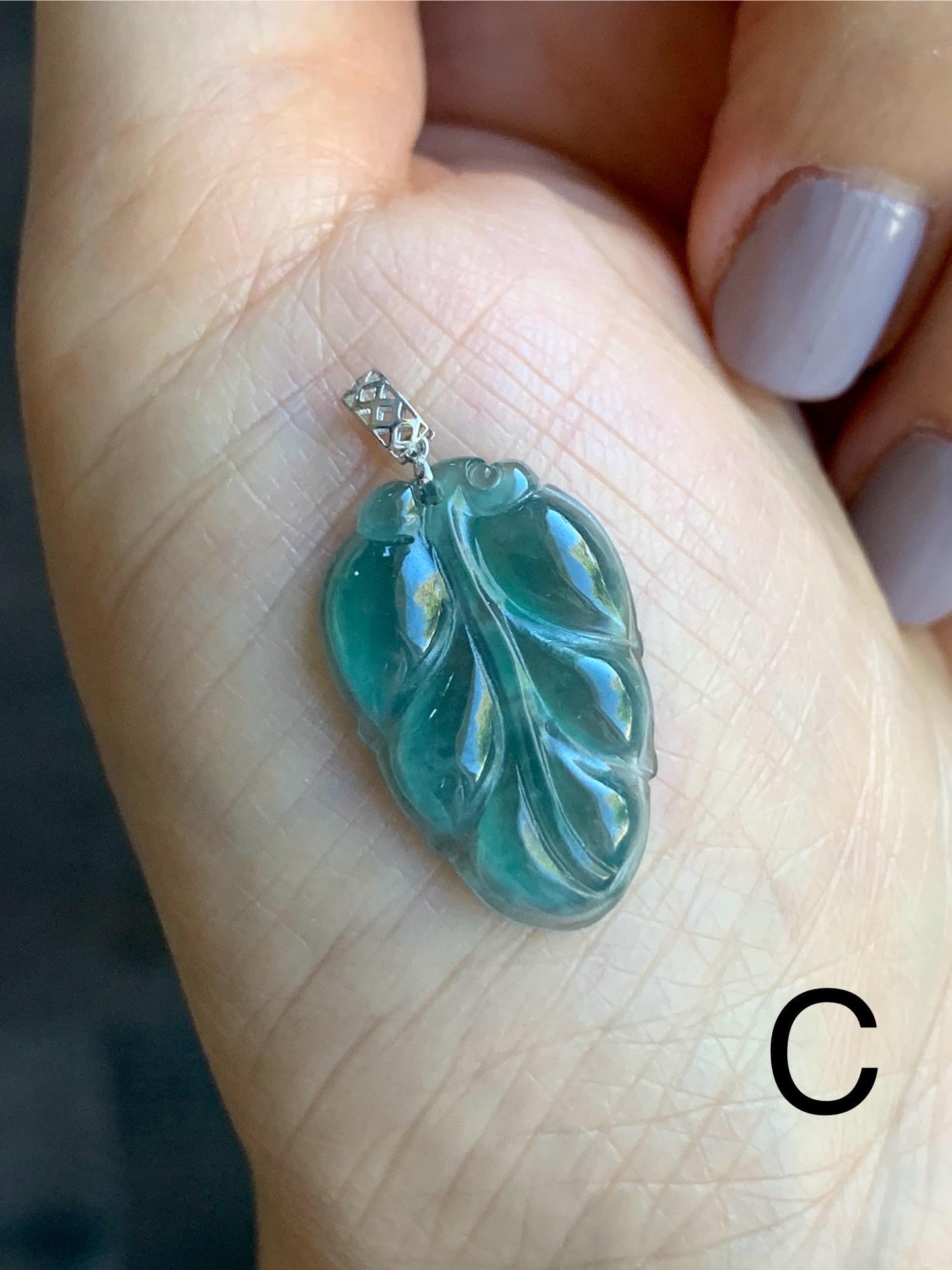 Petite Natural Guatemalan Premium Icy Highly Translucent Teal Blue Teal Green Jadeite Leaf Pendant 18K Gold 天然老种高冰危蓝绿翡翠大叶有成镶嵌吊坠 XYZ928