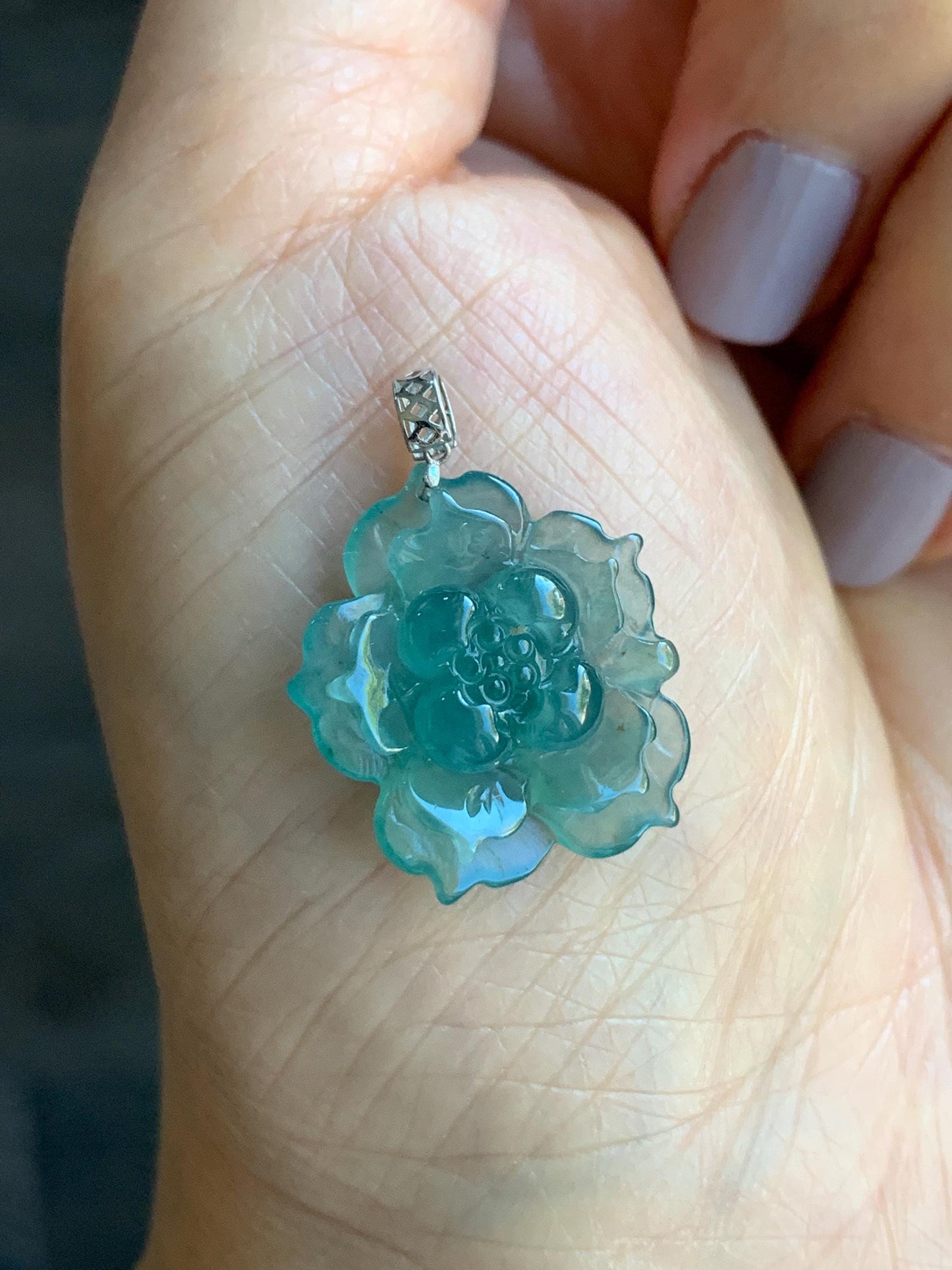 Natural Guatemalan Icy Highly Translucent Teal Blue Jadeite Lotus Flower Pendant 18K White Gold 3g 天然冰危蓝翡翠莲花镶嵌吊坠 DLH620C