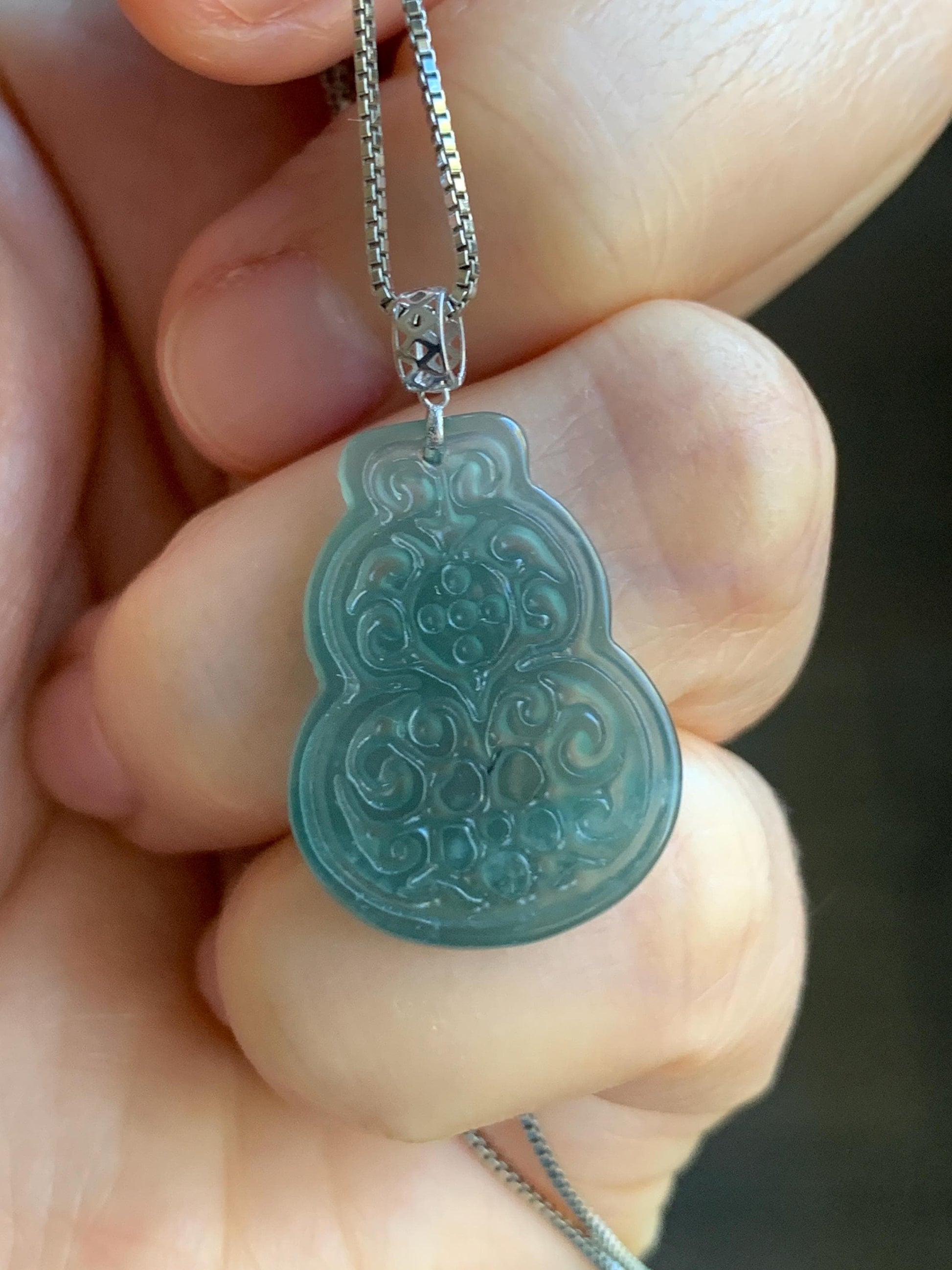 Natural Guatemalan Icy Translucent Teal Blue Jadeite Engraved Hulu Gourd Pendant 18K White Gold 3g 天然冰危蓝翡翠仿古雕葫芦镶嵌吊坠 B