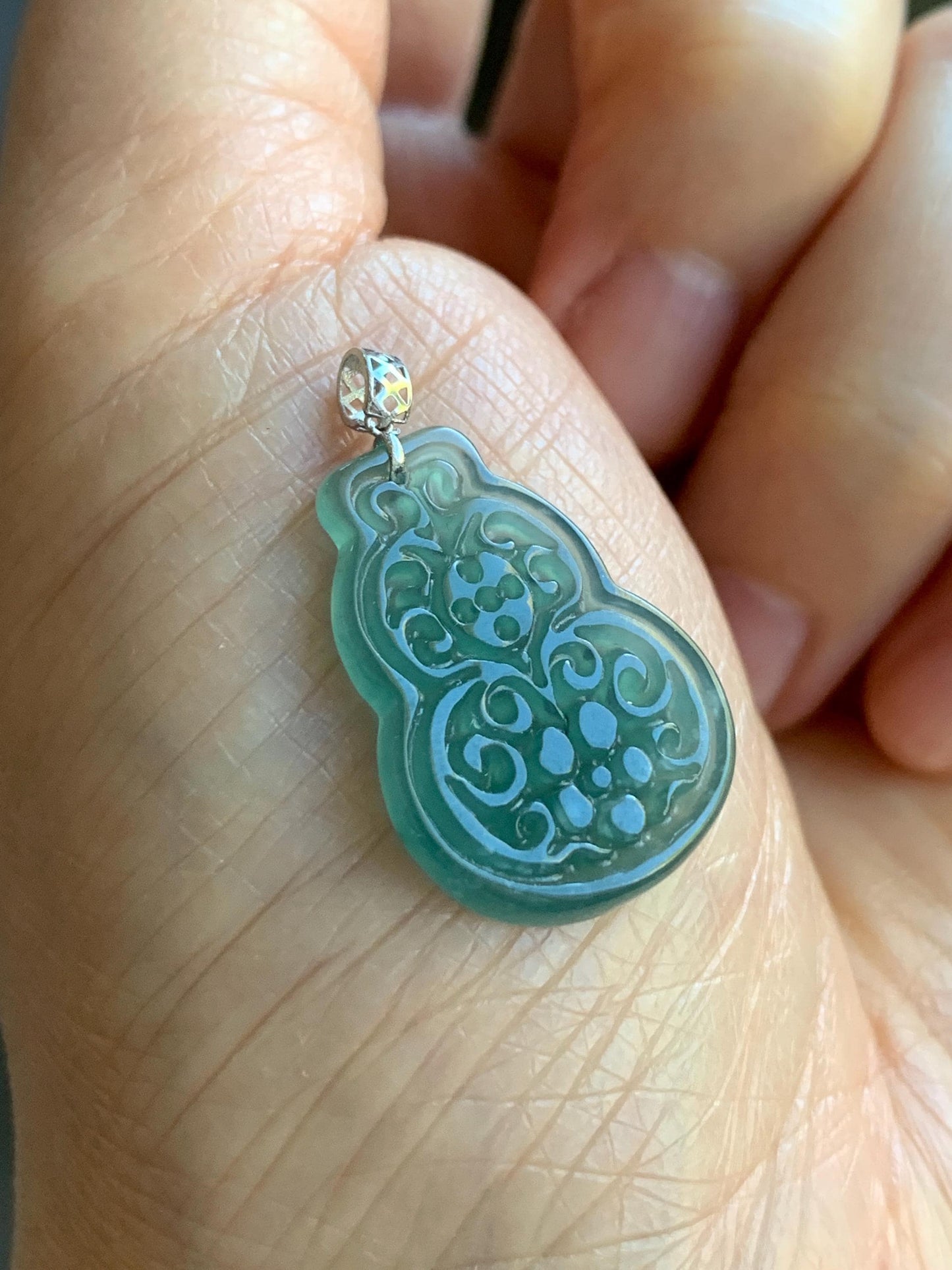 Natural Guatemalan Icy Translucent Teal Blue Jadeite Engraved Hulu Gourd Pendant 18K White Gold 3g 天然冰危蓝翡翠仿古雕葫芦镶嵌吊坠 B