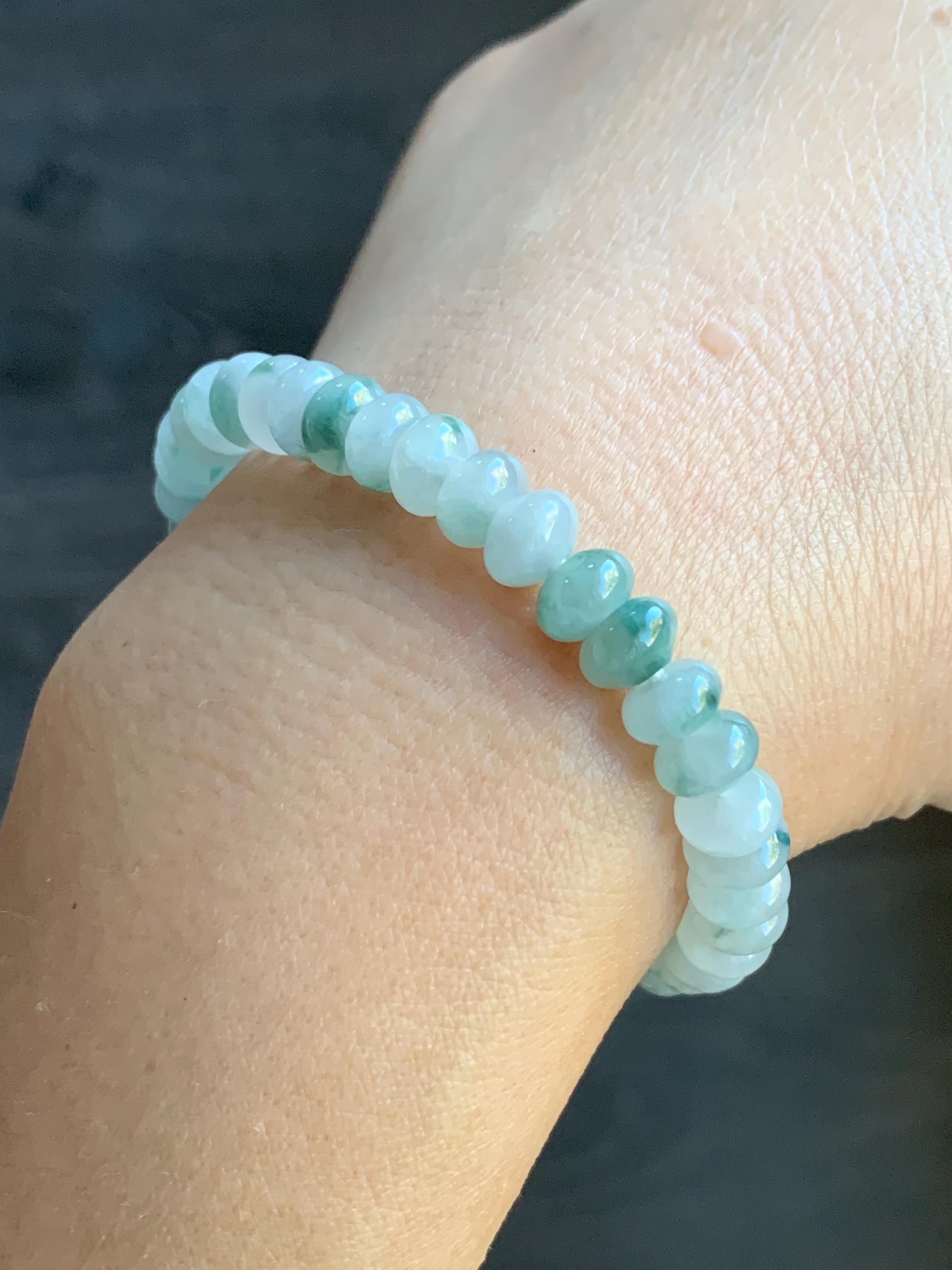 Natural Burmese Icy Translucent Light Green Teal Green Marbled Jadeite Drum Beads Beaded Bracelet Stretchy 6” 15g 天然缅甸冰胶晴色飘花翡翠鼓珠手串 DH919