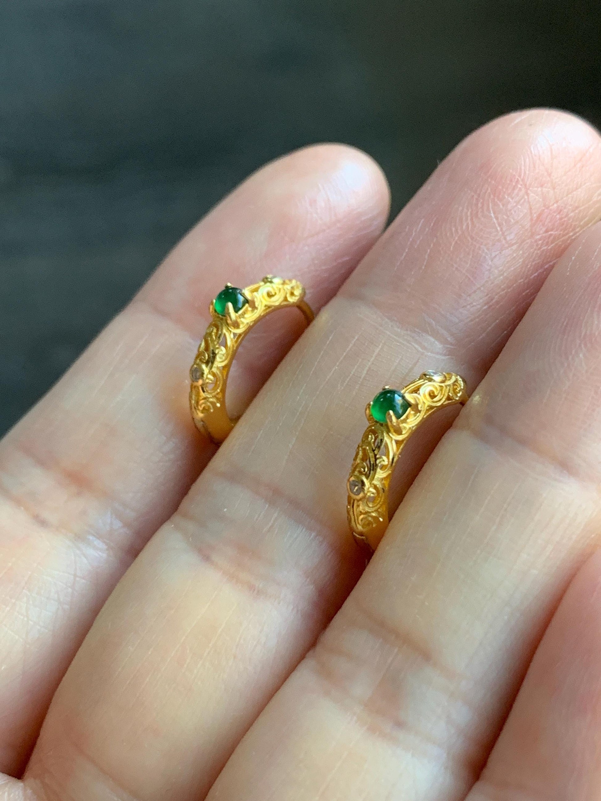 Natural Guatemalan Icy Translucent Vibrant Green Jadeite Hoop Huggie Earrings S925 Silver Yellow Gold Finish 天然冰危绿翡翠银镶耳包 S