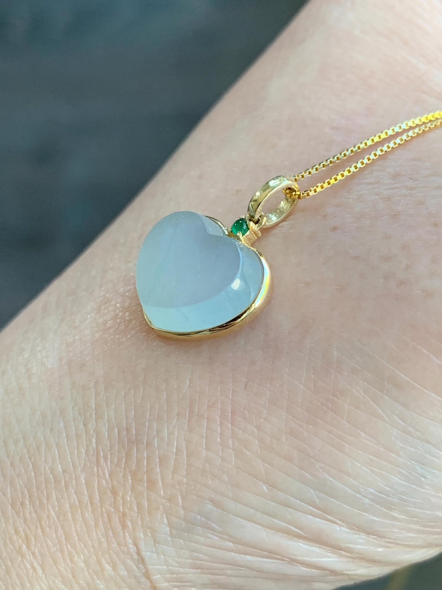 Certified Natural Burmese grade A Icy Translucent Light Green Jadeite Faceted Heart Pendant 18K Yellow Gold 2g 天然缅甸冰晴底翡翠爱心镶嵌吊坠 3026