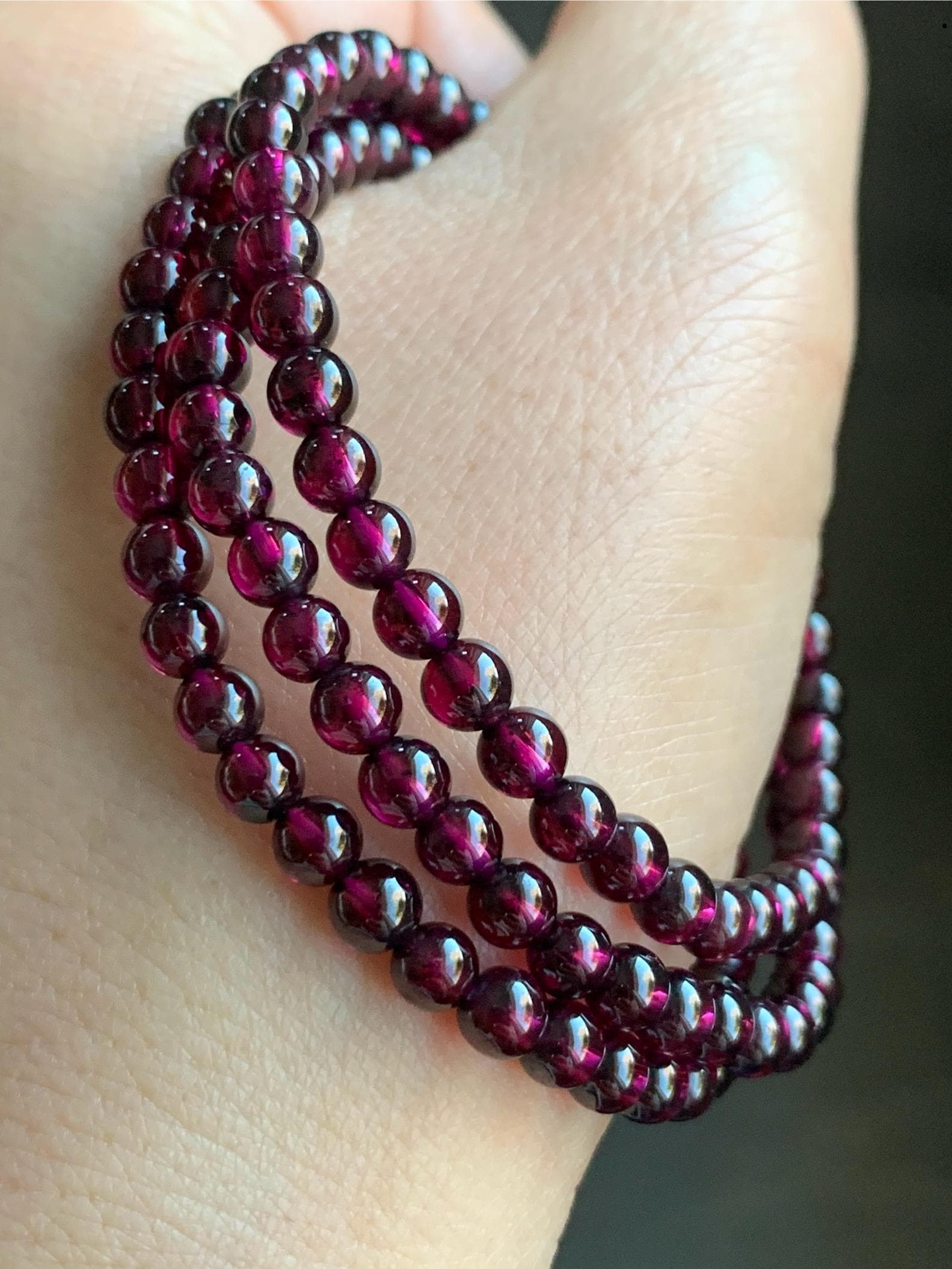 Natural Icy Highly Translucent Deep Raspberry Purple Rhodolite Garnet Beads Triple Layered Beaded Bracelets 4.5mm 24g 天然冰透起光紫牙乌石榴石手串