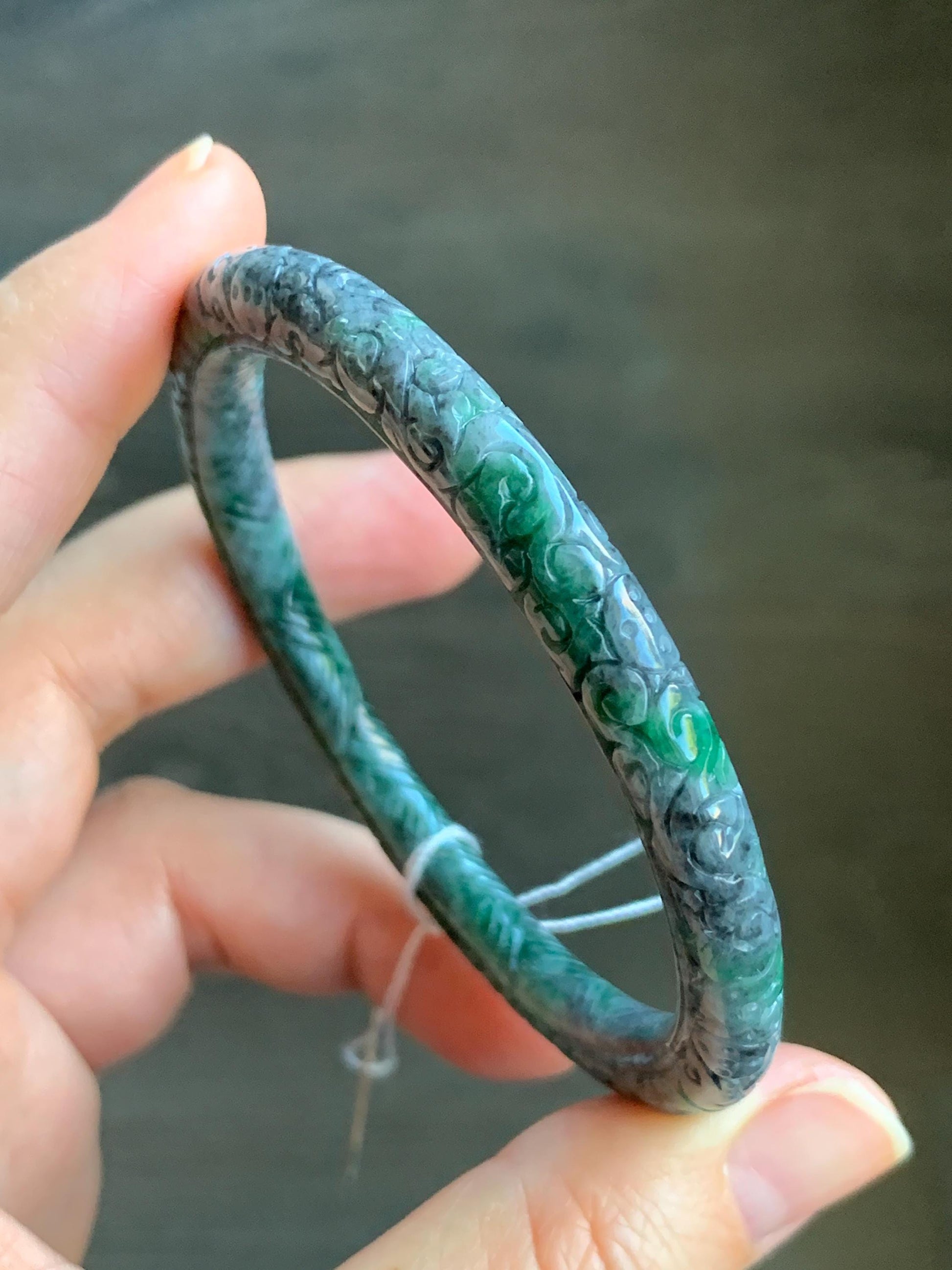 Certified Natural Burmese Translucent Wuji & Green Marbled Jadeite Engraved Bangle Pendant Set 56.7mm 天然缅甸乌鸡飘绿花翡翠雕花手镯镯心吊坠