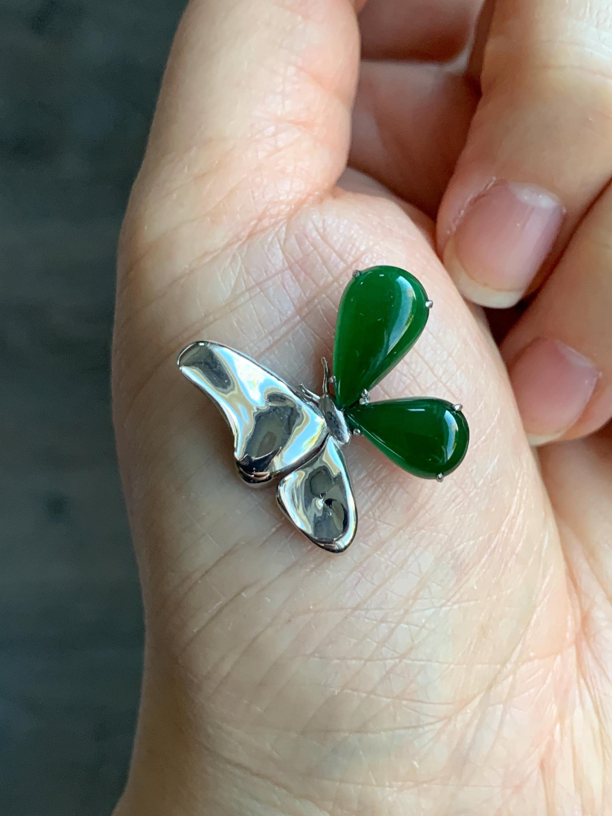 Certified Natural Guatemalan Icy Translucent Vibrant Green Teardrop Jadeite Butterfly Design Pendant Sterling Silver 天然冰危绿水滴翡翠蝴蝶镶嵌吊坠 7424