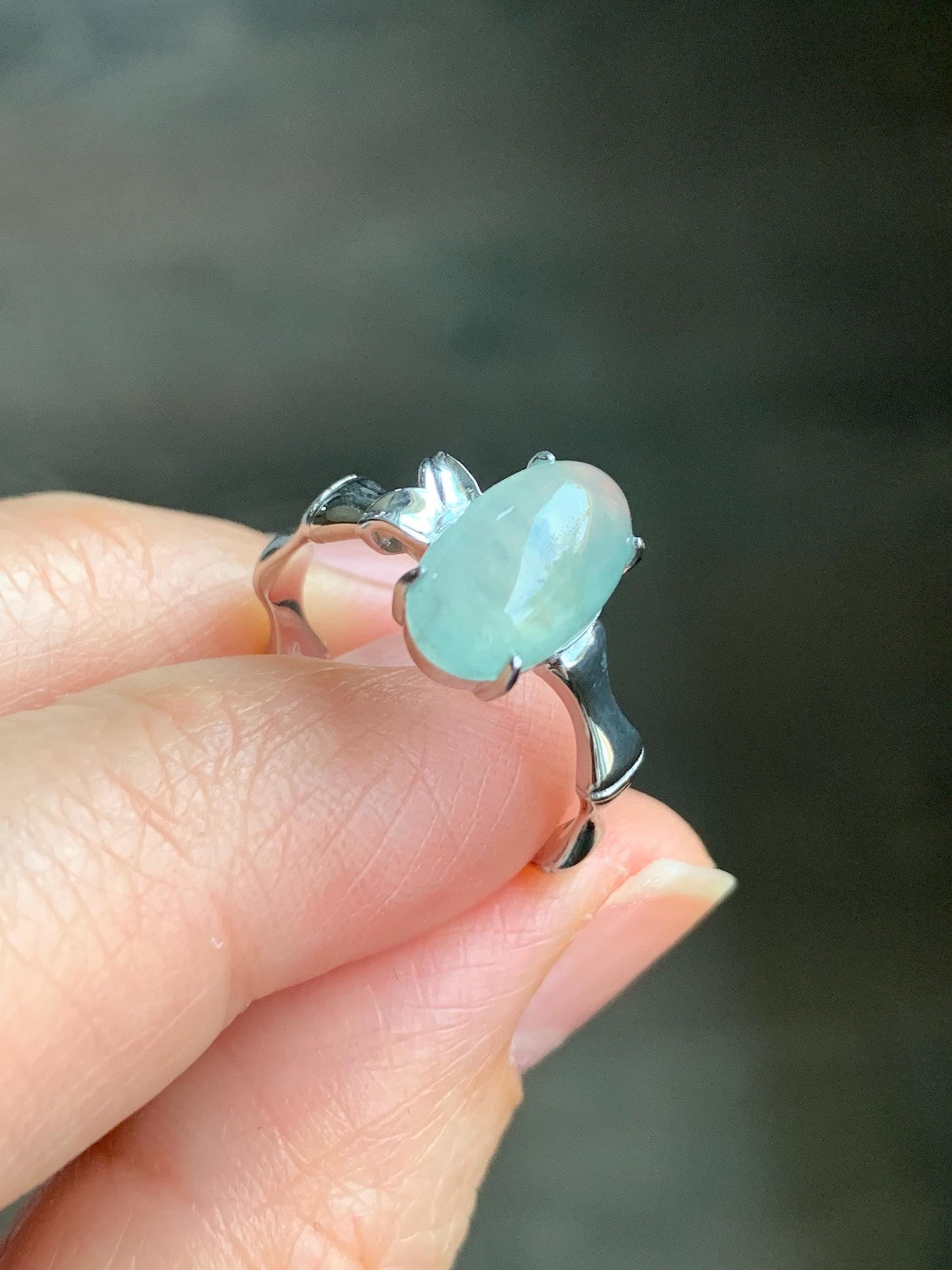 Certified Natural Burmese Icy Highly Translucent Pastel Green Oval Jadeite Bamboo Ring Sterling Silver size 6.5 天然缅甸冰胶起光晴底翡翠镶嵌竹节款戒指 7396