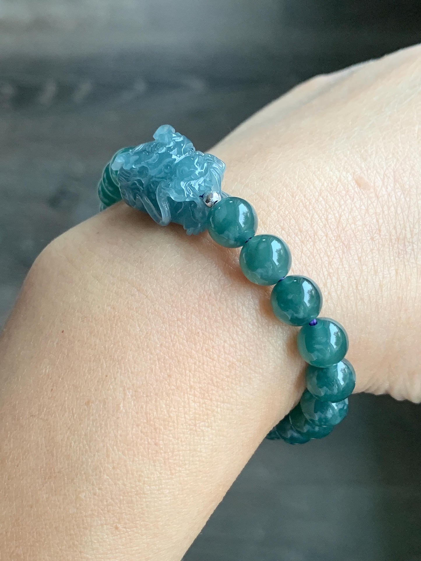 Natural Guatemalan Icy Highly Translucent Dusty Blue Jadeite Dragon Head Teal Blue Beaded Bracelet Sterling Silver 7” 24g 天然冰胶起光危蓝翡翠精工龙头圆珠手串