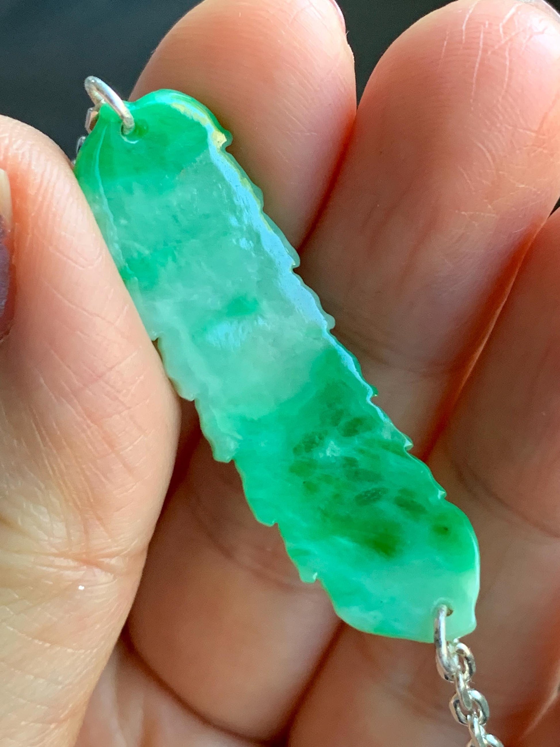 Natural Burmese Translucent Vibrant Green Marbled Jadeite Carved Feather Chain Bracelet 999 Sterling Silver 6.75”-7.75” 5g 天然缅甸辣绿飘花翡翠羽毛足银手链