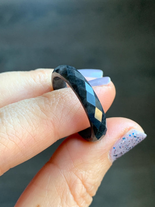 Natural Burmese Icy Translucent Dark Wuji Jadeite Diamond Faceted Band Ring Size 10.25 US 天然缅甸冰乌鸡翡翠切割面戒圈 ZQW-A