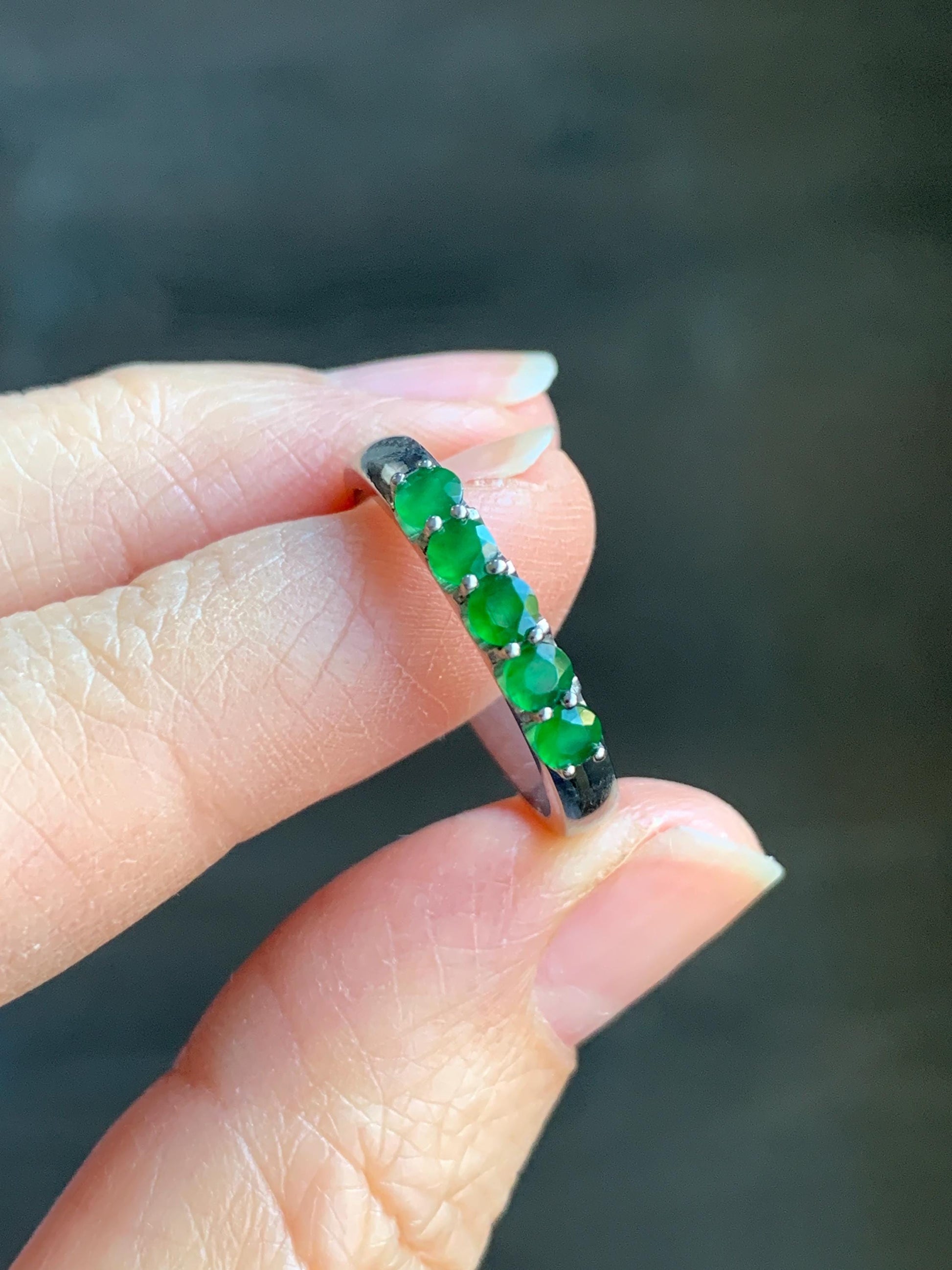 Certified Natural Guatemalan Icy Translucent Vibrant Green 5-Stone Jadeite Diamond Faceted Band Ring Size 7.25 Sterling Silver 天然冰危绿钻石翡翠镶嵌排戒