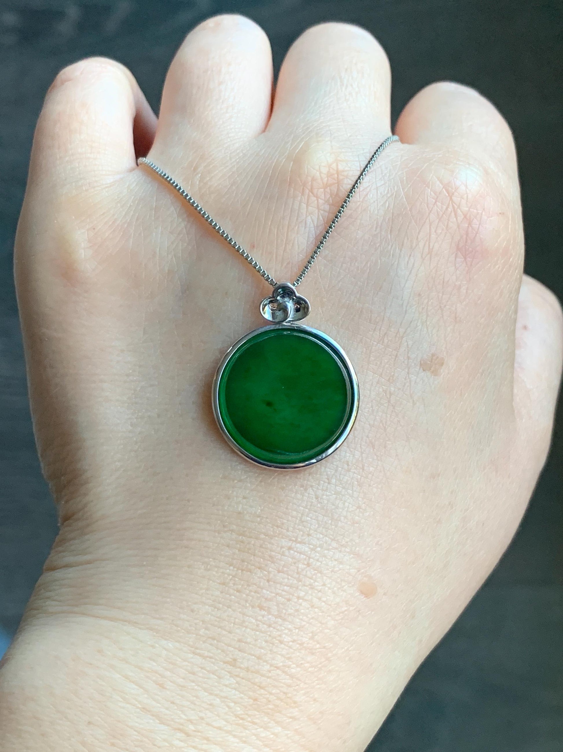Certified Natural Guatemalan Icy Translucent Vibrant Green Jadeite Round Wu Shi Pai Pendant Sterling Silver 4.87g 天然冰危绿翡翠无事牌镶嵌吊坠 7421