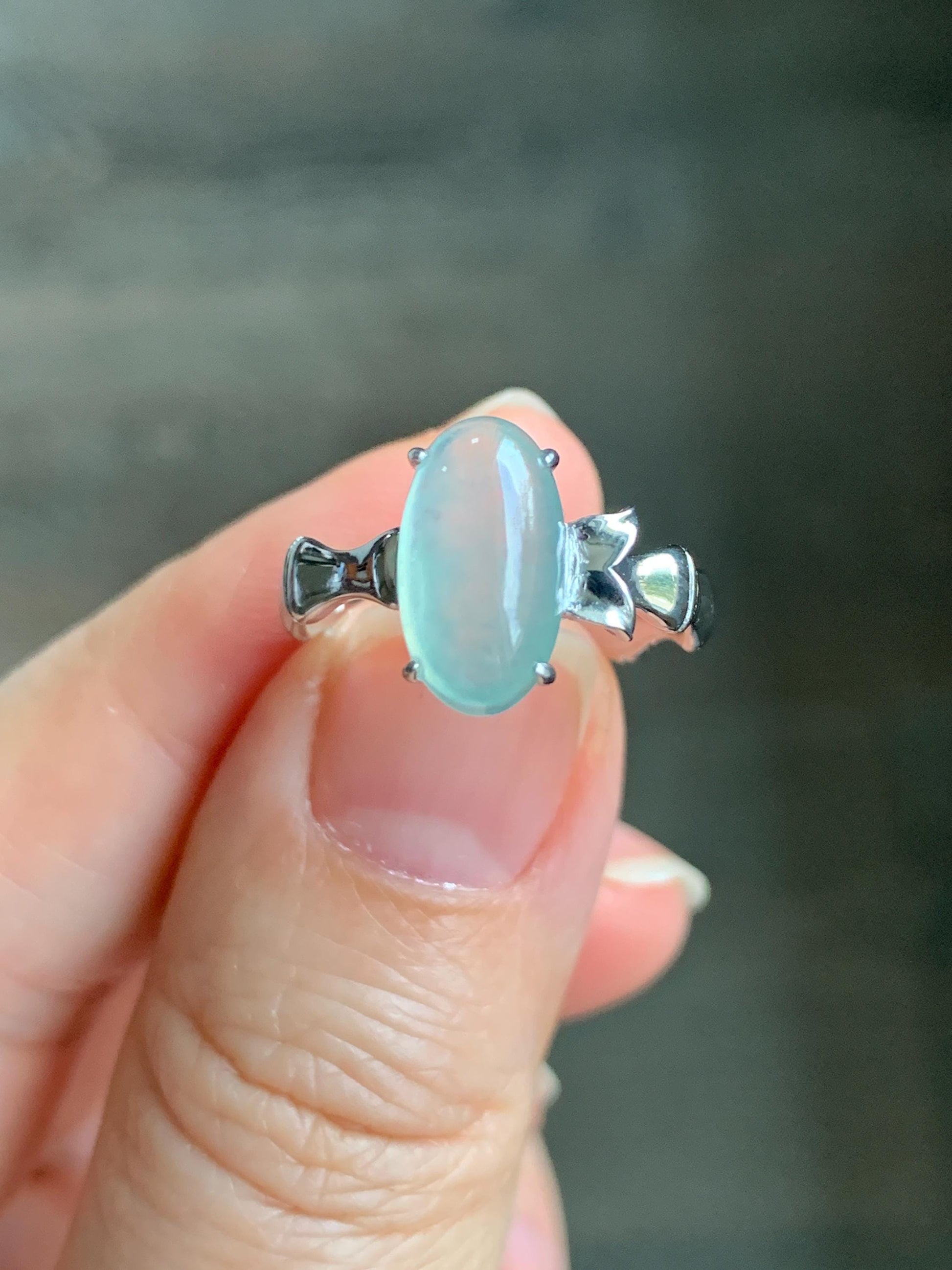 Certified Natural Burmese Icy Highly Translucent Pastel Green Oval Jadeite Bamboo Ring Sterling Silver size 6.5 天然缅甸冰胶起光晴底翡翠镶嵌竹节款戒指 7396