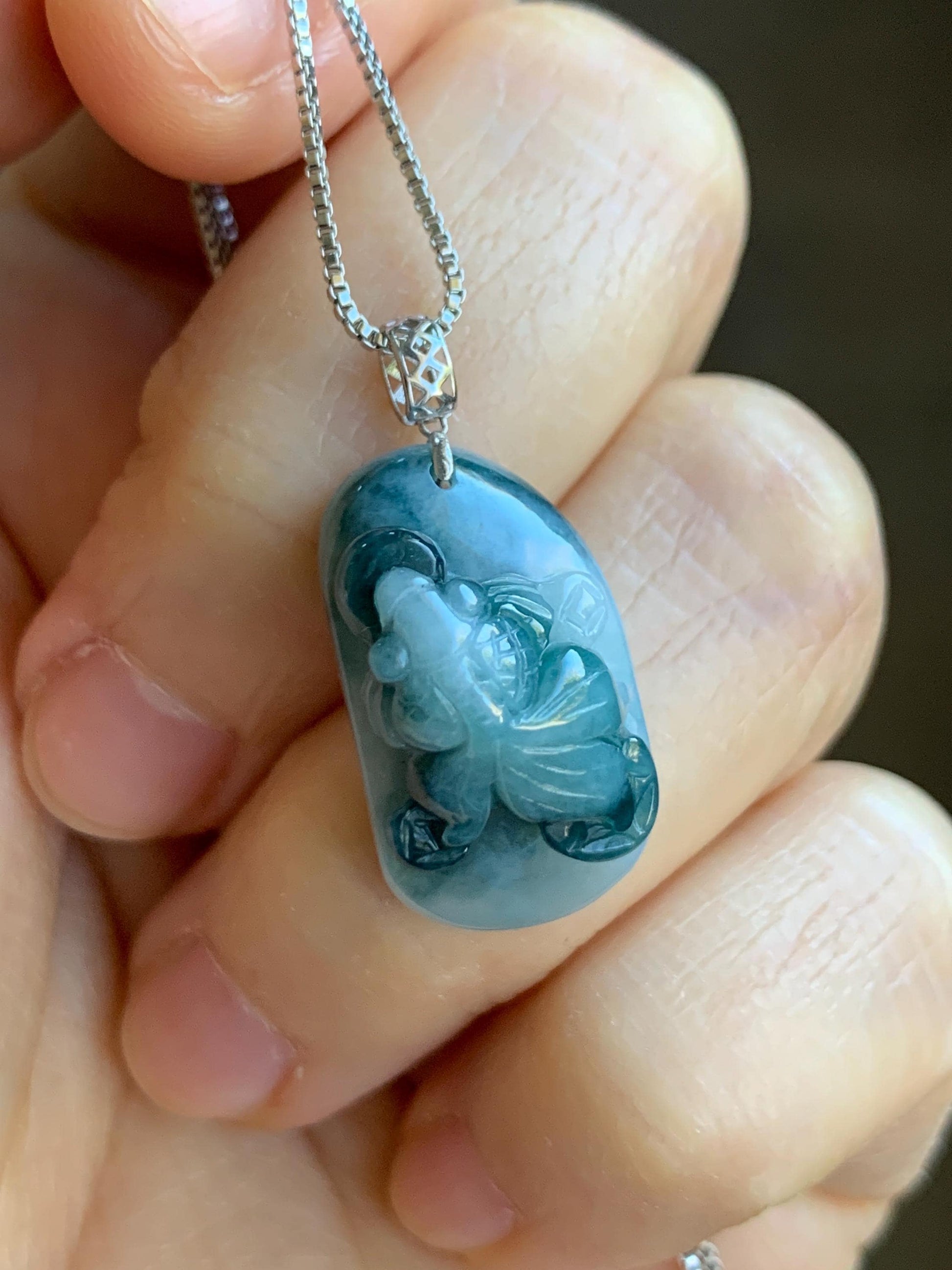 Natural Grade A Icy Translucent Dark Teal Green Marbled Jadeite Carved Goldfish Pendant Solid 18K White Gold 4g 天然冰飘蓝花翡翠金鱼满堂镶嵌吊坠