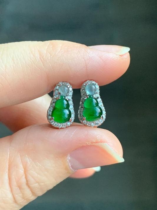 Natural Guatemalan Icy Translucent Vibrant Green & Light Blue Jadeite Hulu/Gourd Huggie Hoop Earrings Sterling Silver 天然冰危绿淡蓝翡翠葫芦银镶耳包