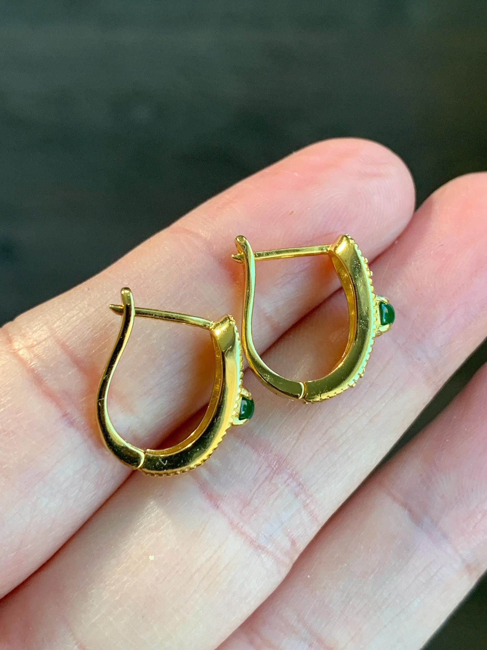 Natural Guatemalan Icy Translucent Vibrant Green Jadeite Hoop Huggie Earrings S925 Sterling Silver Yellow Gold Finish 天然冰危绿翡翠银镶耳包 WLB1028
