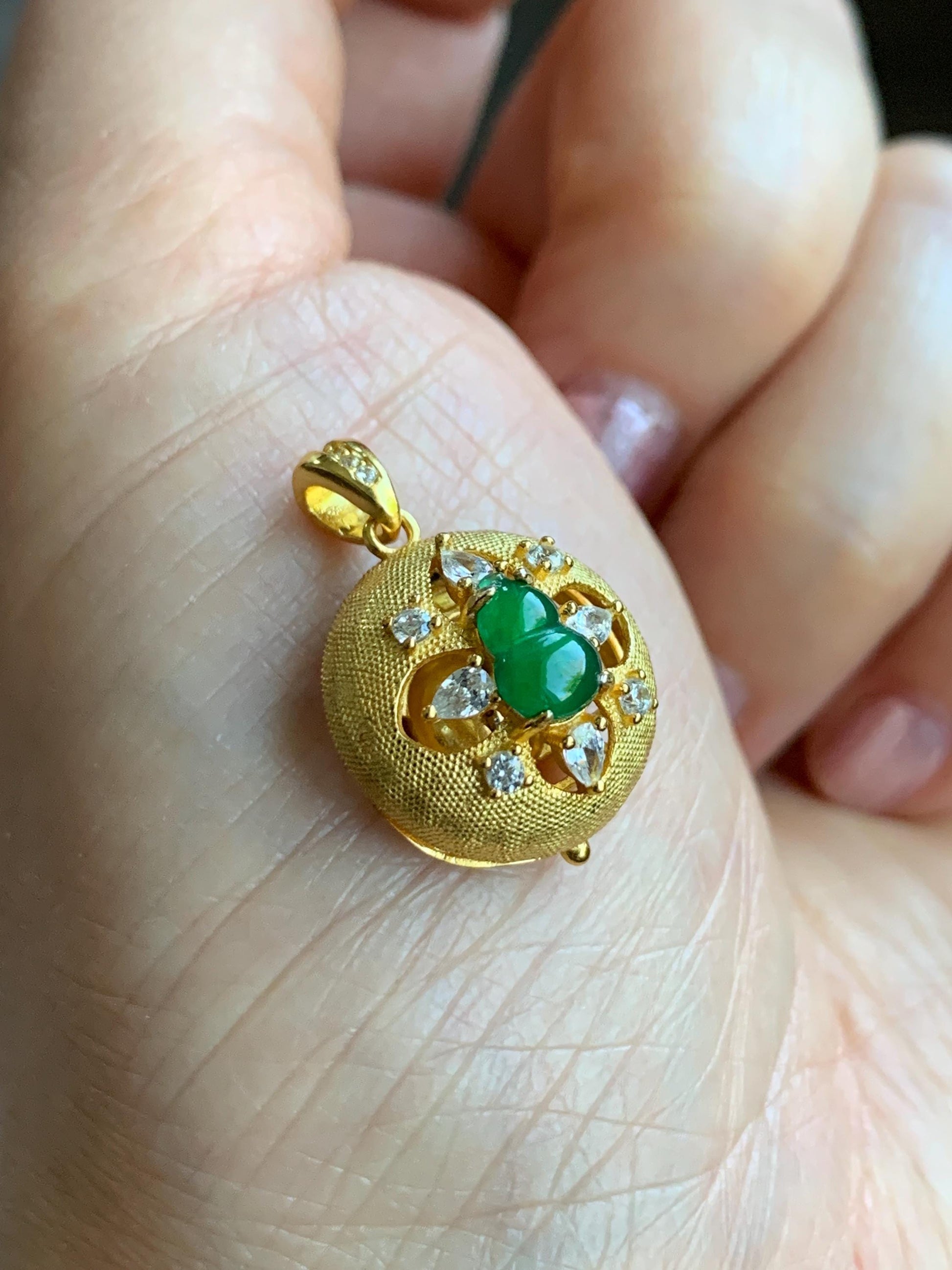Natural Guatemalan Icy Translucent Vibrant Green Jadeite Hulu Gourd Locket Pendant S925 Sterling Silver Yellow Gold Overlay 天然高危冰绿翡翠葫芦镶嵌吊坠