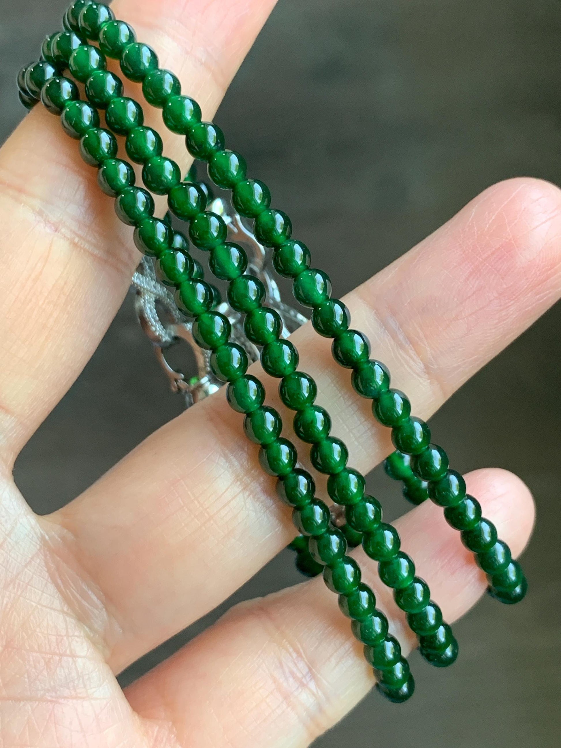 Natural Guatemalan Icy Highly Translucent Rich Green Jadeite Small Round Beads Beaded Bracelet 6.75” 3.9mm 8-9g 天然高冰危绿翡翠小卡圆珠手串 KSWL200