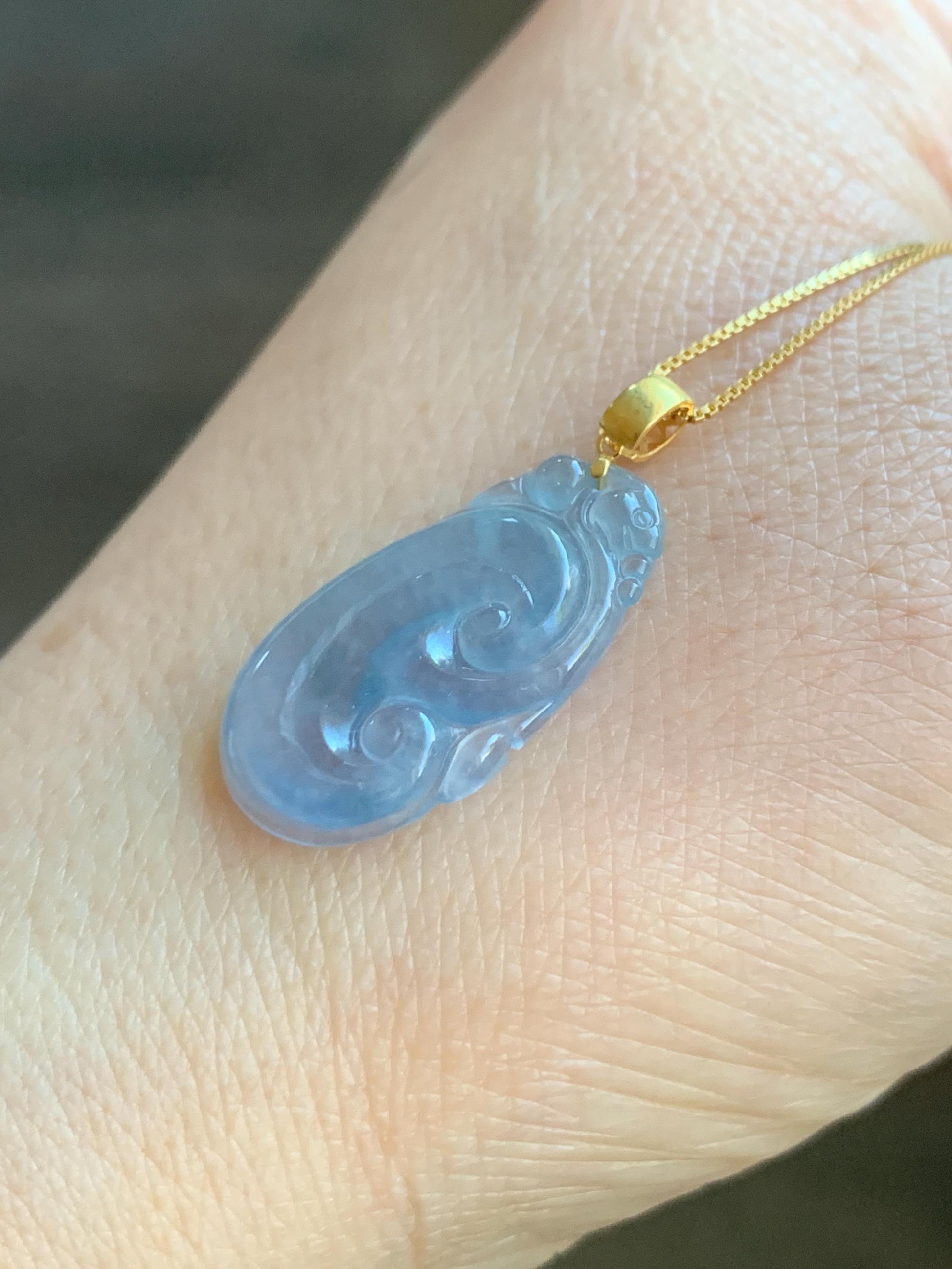 Natural Guatemalan Grade A Icy Highly Translucent Light Purplish Blue Jadeite Ruyi Pendant 18K Yellow Gold 天然老种冰危浅蓝紫起光翡翠如意镶嵌吊坠 E