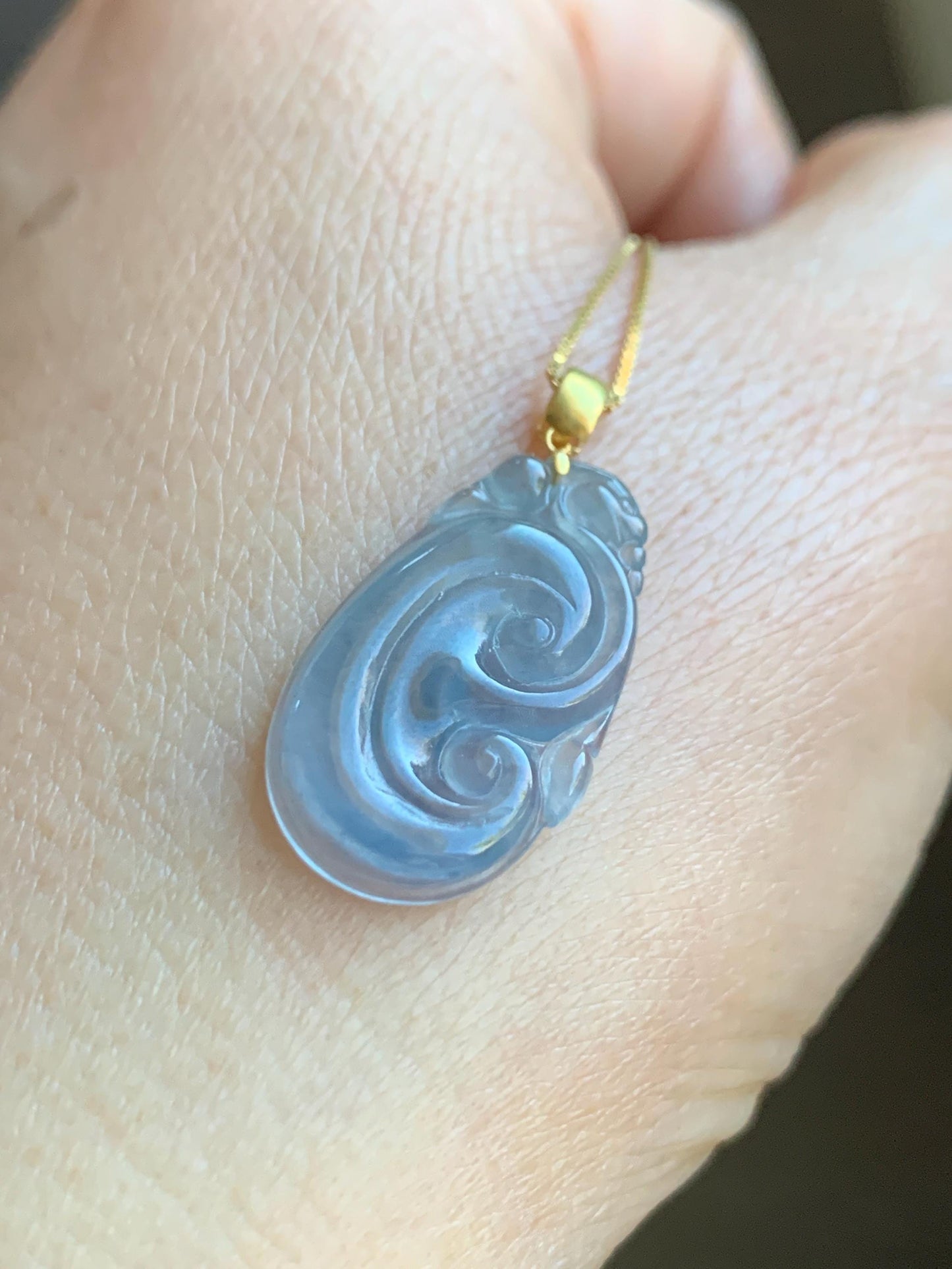 Natural Guatemalan Grade A Icy Highly Translucent Light Purplish Blue Jadeite Ruyi Pendant 18K Yellow Gold 天然老种冰危浅蓝紫起光翡翠如意镶嵌吊坠 E