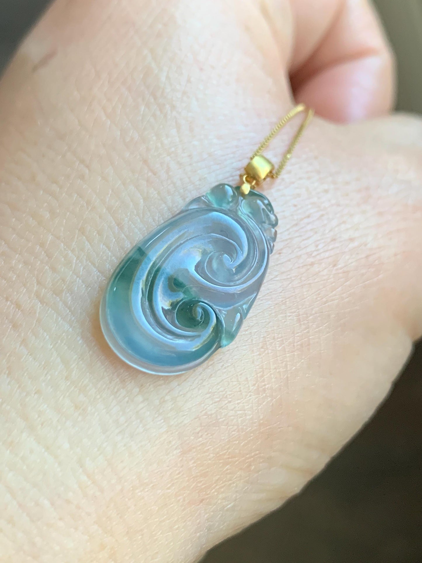 Natural Guatemalan Icy Highly Translucent Light Teal Blue & Green Marbled Jadeite Ruyi Pendant 18K Yellow Gold 天然老种冰危浅蓝飘绿起光翡翠如意镶嵌吊坠 F