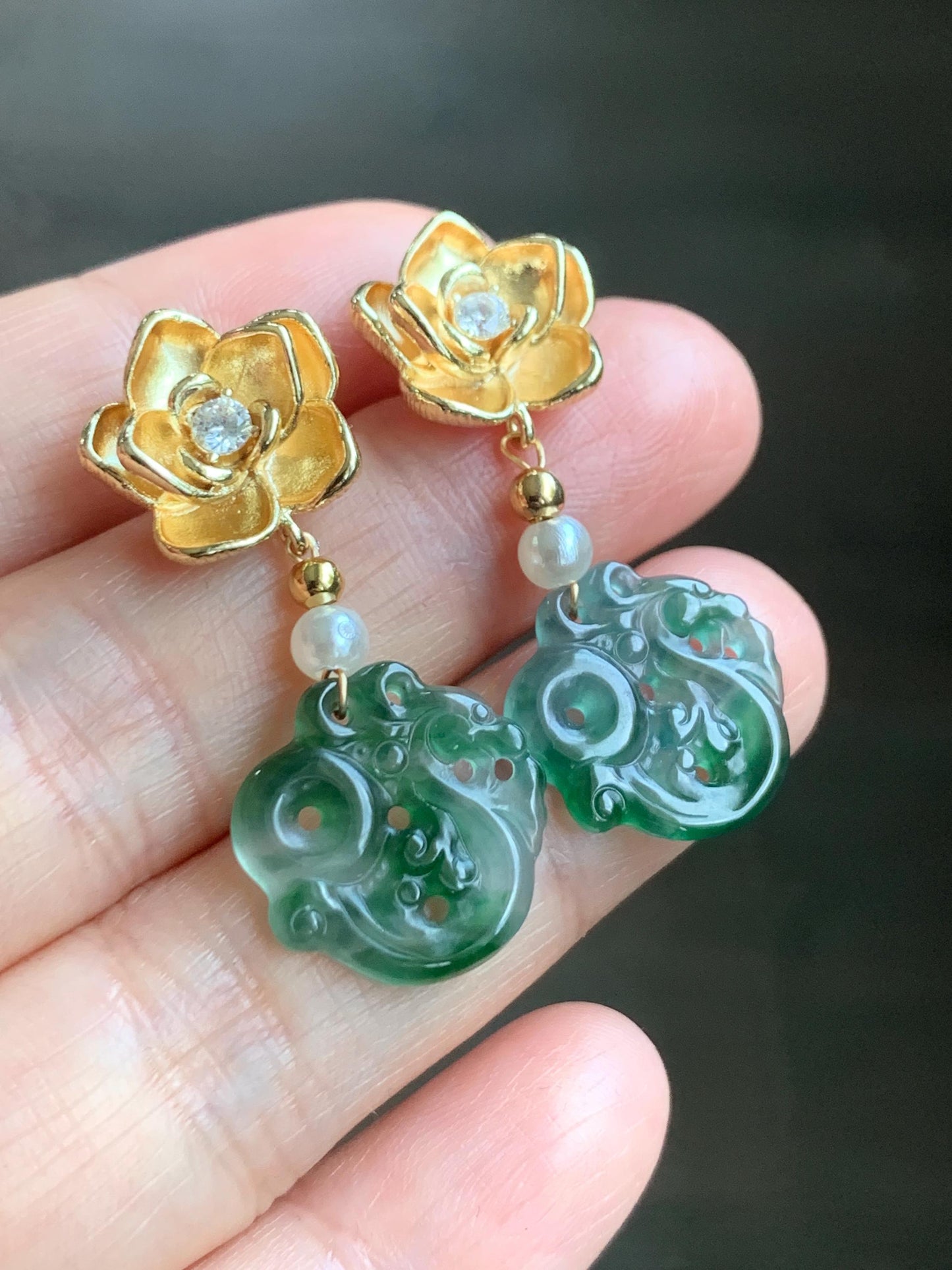 Natural Guatemalan Icy Highly Translucent Vibrant Green Marbled Jadeite Carved Dragon Bead Dangle Earrings 14K Gold Filled 天然冰危阳绿花翡翠龙雕耳坠耳环