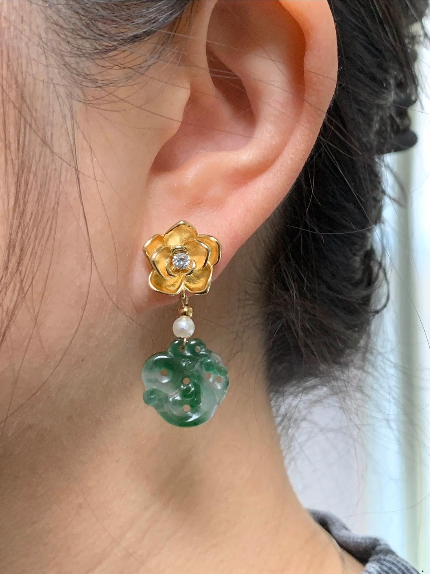 Natural Guatemalan Icy Highly Translucent Vibrant Green Marbled Jadeite Carved Dragon Bead Dangle Earrings 14K Gold Filled 天然冰危阳绿花翡翠龙雕耳坠耳环