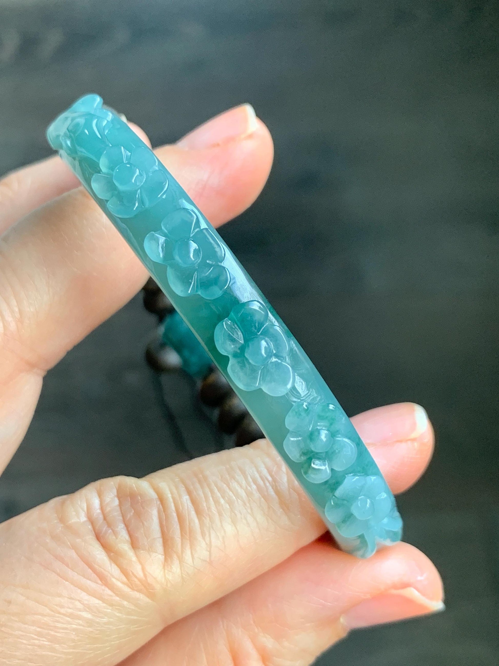 Natural Guatemalan Icy Translucent Teal Blue Jadeite Carved Cherry Blossom Cuff Agarwood Beaded Bracelet 60mm 7.25" 22g 天然冰危蓝飘绿翡翠梅花枝手牌沉香珠手串