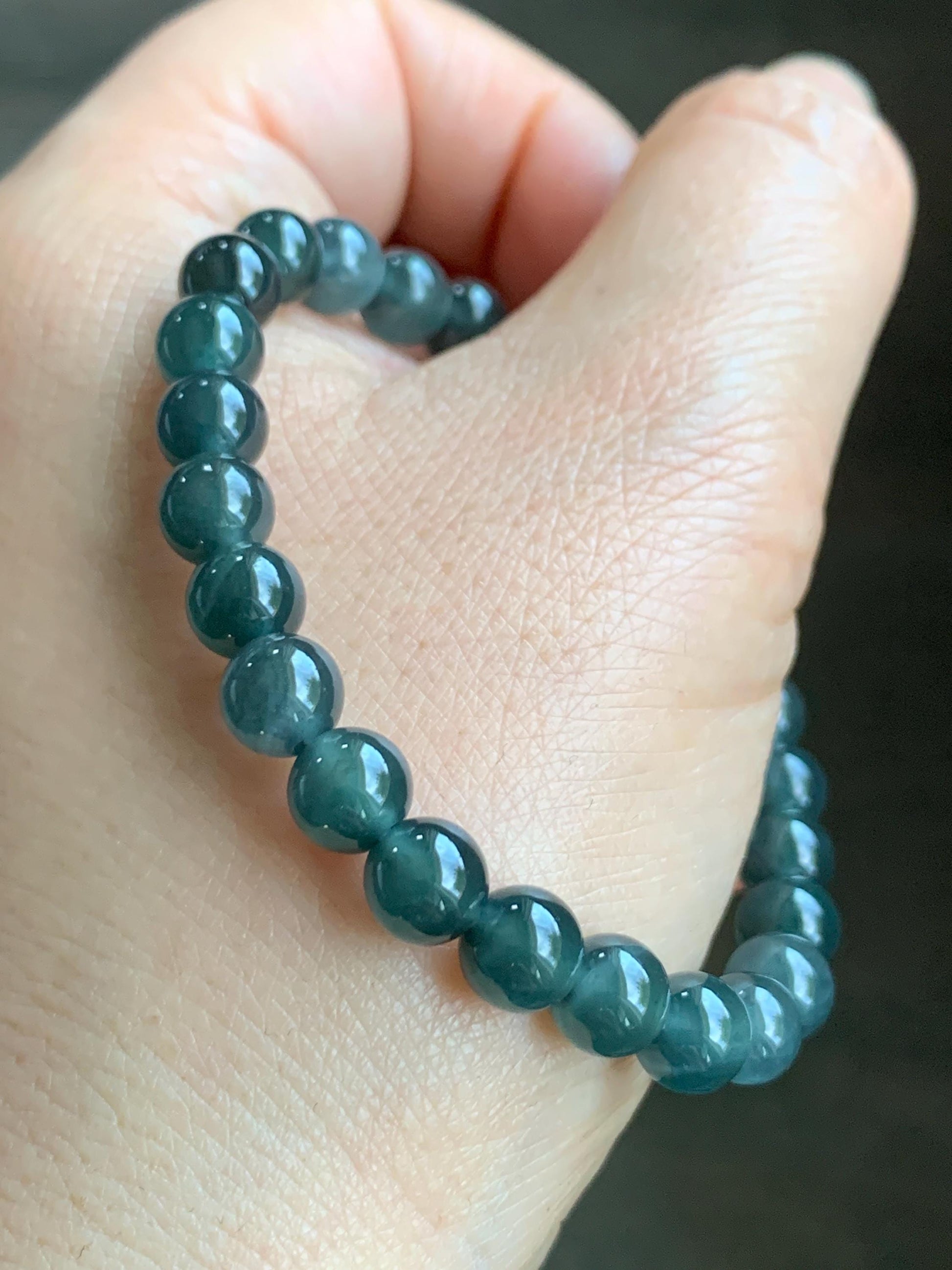 Natural Grade A Guatemalan Icy Translucent Gelatinous Dark Wuji Jadeite Beaded Bracelet Stretchy 6.75” 7mm 14g 天然冰胶危乌鸡翡翠圆珠手串 XWW110