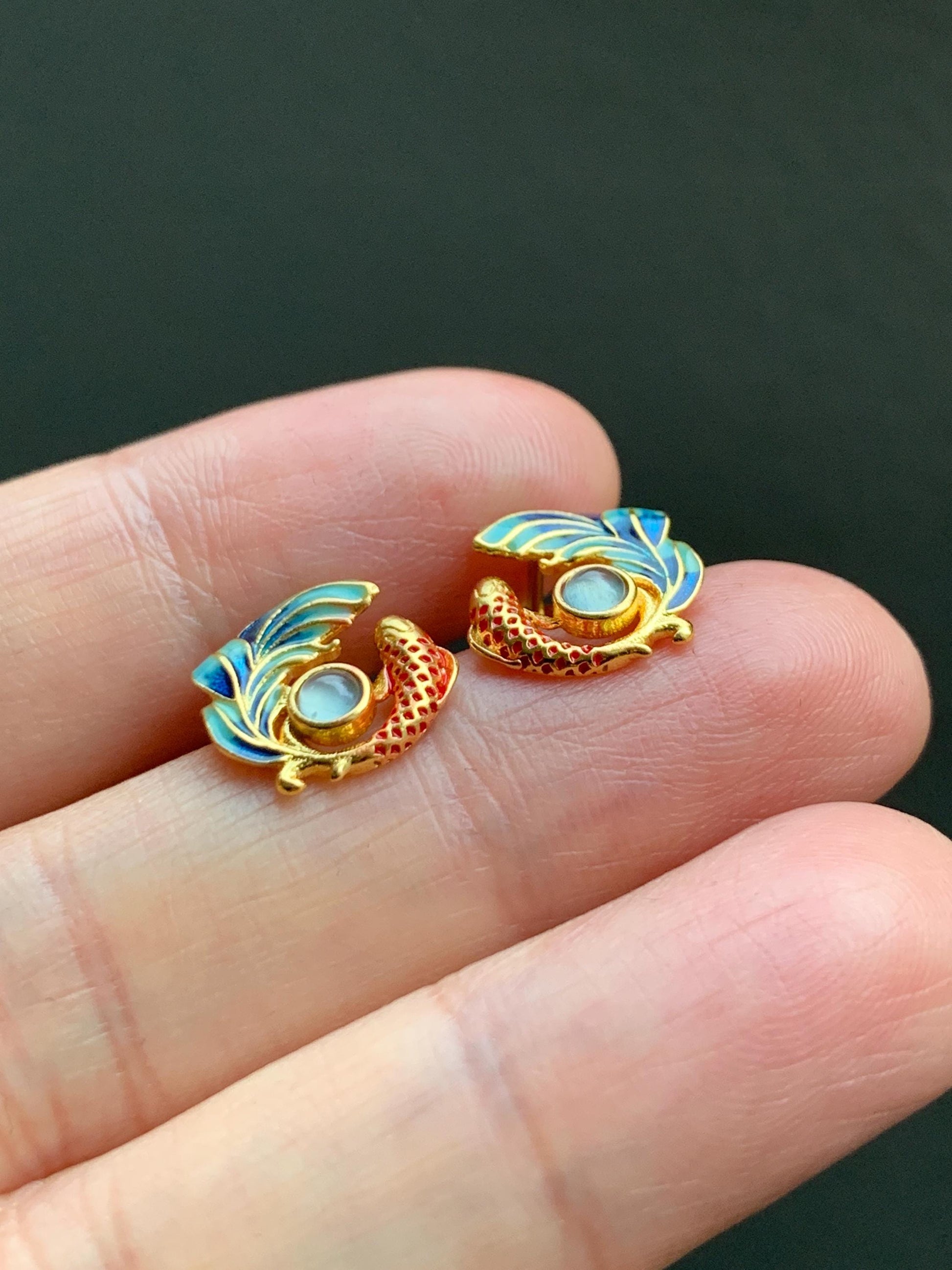 Natural Guatemalan Grade A Icy Highly Translucent Jadeite Koi Fish Stud Earrings Enamel Sterling Silver 天然冰危淡蓝翡翠蛋面锦鲤烤漆银镶耳钉 JLL60