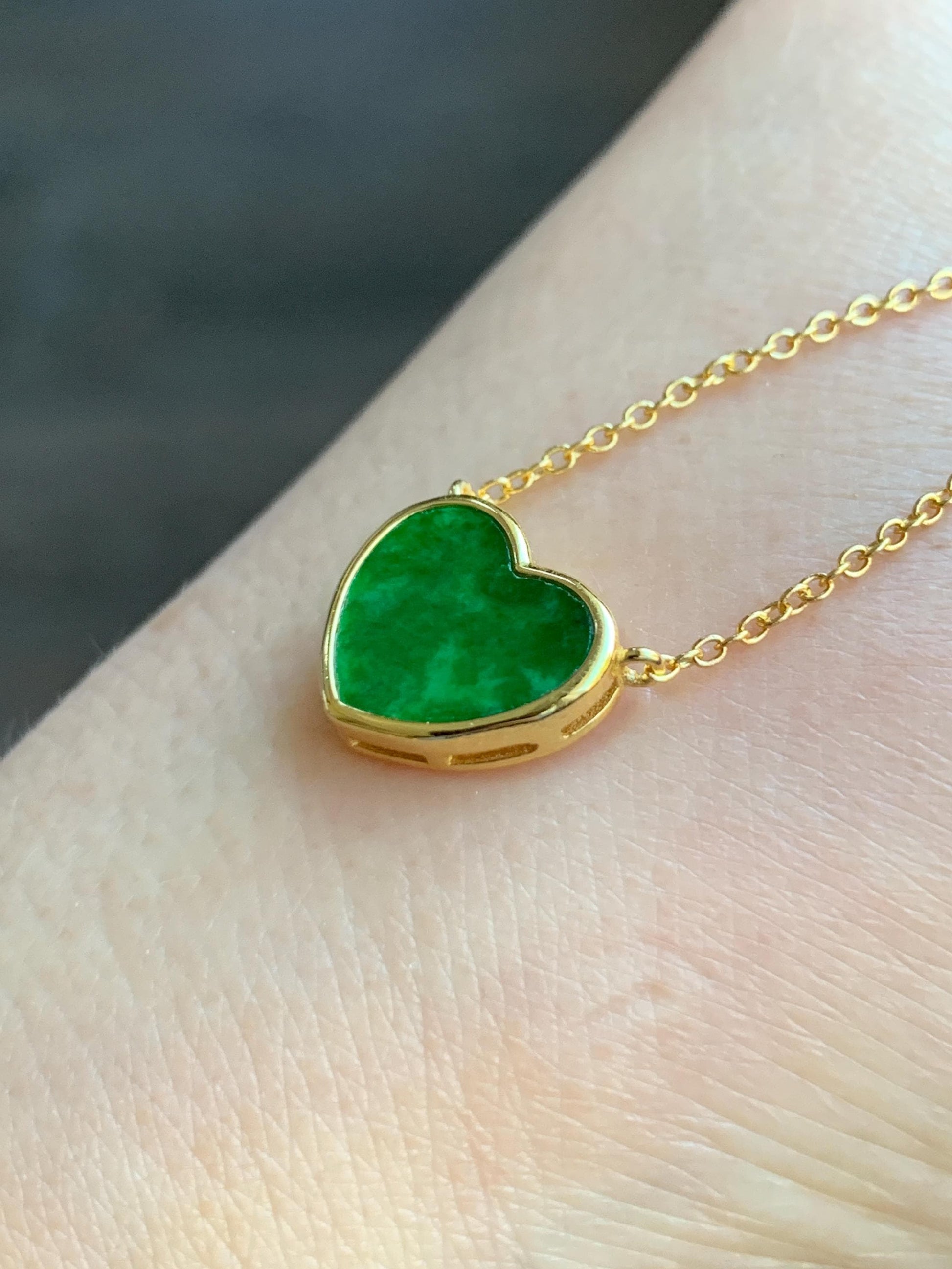 Certified Natural Grade A Translucent Vibrant Green Jadeite Heart Pendant Necklace Sterling Silver YG Overlay 天然花青爱心翡翠蛋面银镶锁骨链套链 1669