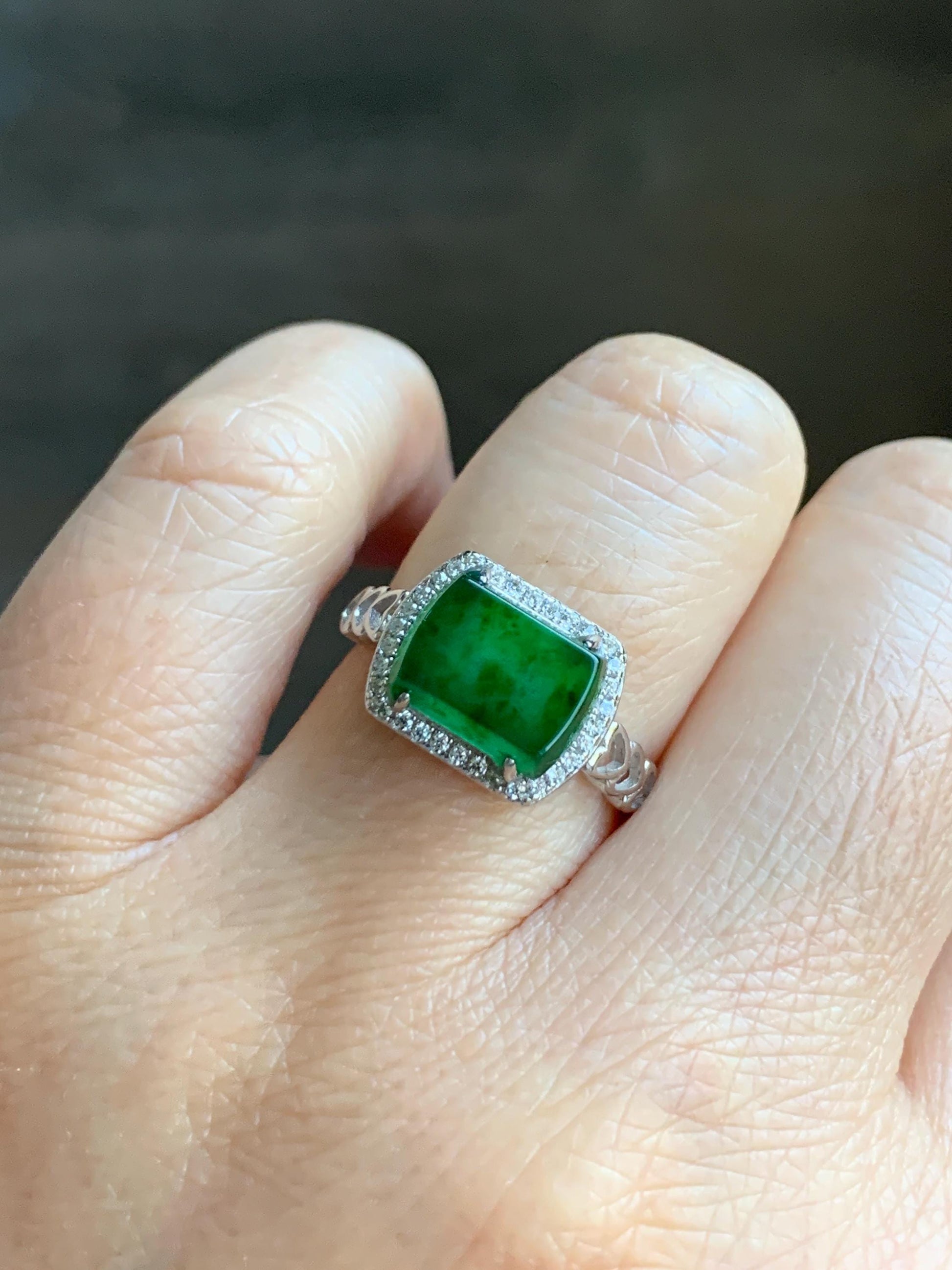 Natural Grade A Guatemalan Icy Translucent Vibrant Green Jadeite Saddle Ring Sterling Silver Size Adjustable 天然冰危绿翡翠马鞍银镶戒指