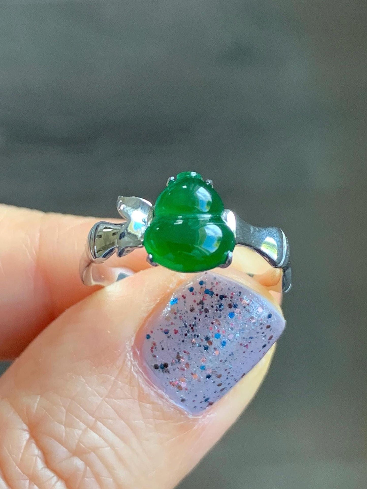 Certified Natural Guatemalan Icy Translucent Vibrant Green Gourd Hulu Jadeite Bamboo Ring Sterling Silver Size 7 US 天然冰胶危绿翡翠葫芦镶嵌竹节款戒指 7392