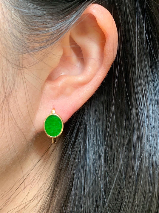 Natural Grade A Vibrant Green Jadeite Oval Huggie Hoop Earrings S925 Sterling Silver Yellow Gold Overlay 天然阳绿花青翡翠银镶耳包