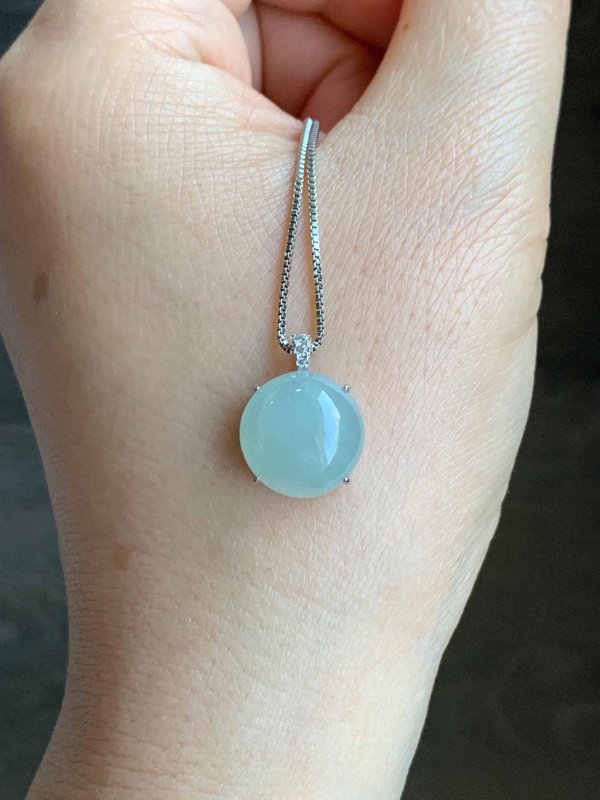Natural Grade A Icy Translucent Pale Green Jadeite Round Cabochon Solitaire Pendant Sterling Silver 天然冰胶晴底翡翠源蛋面镶嵌吊坠 QDY68