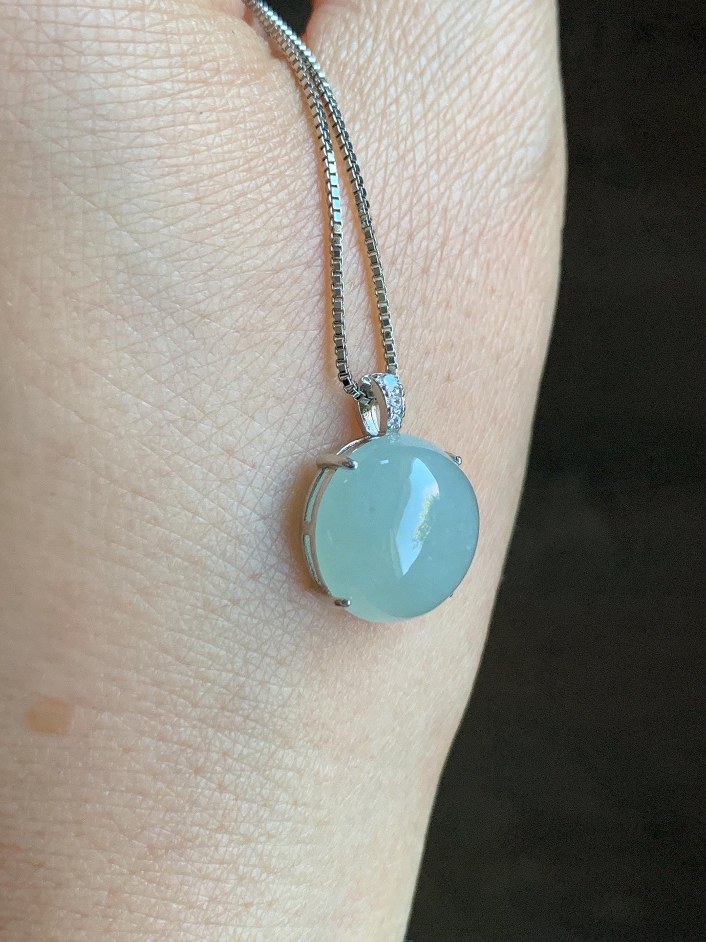 Natural Grade A Icy Translucent Pale Green Jadeite Round Cabochon Solitaire Pendant Sterling Silver 天然冰胶晴底翡翠源蛋面镶嵌吊坠 QDY68